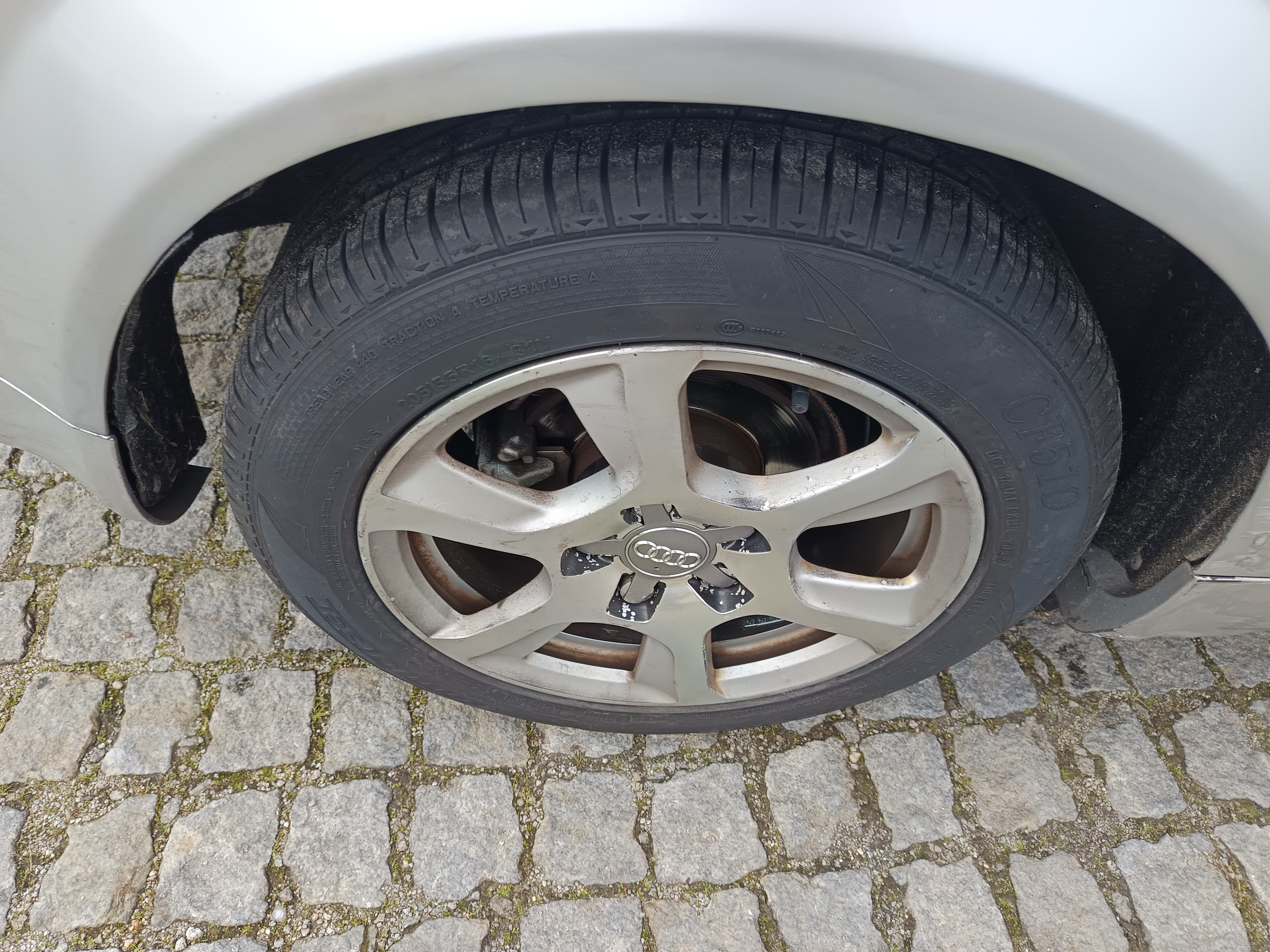 Audi A4 · Ano 2001 — imagen 9