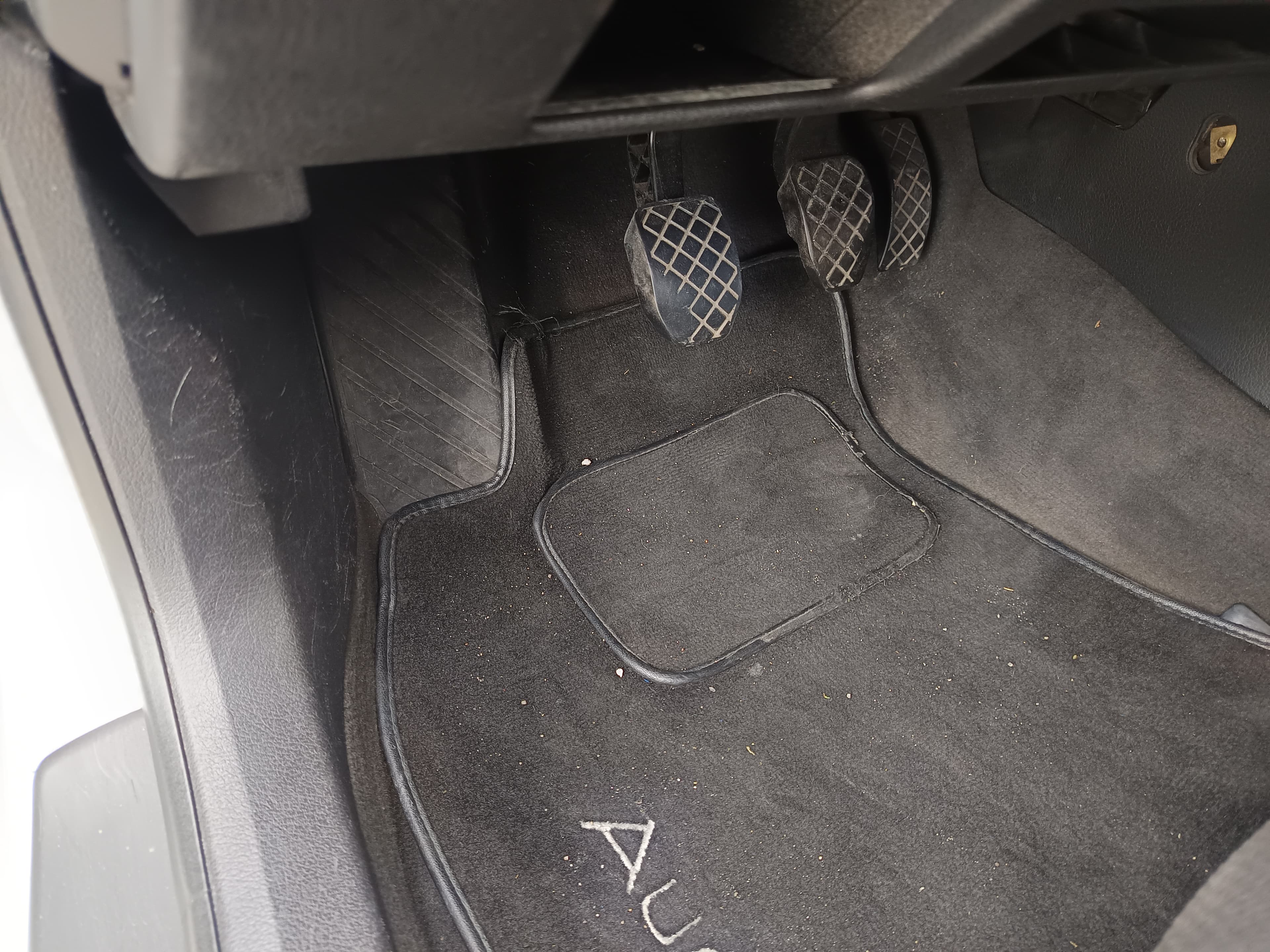 Audi A4 · Ano 2001 — imagen 41