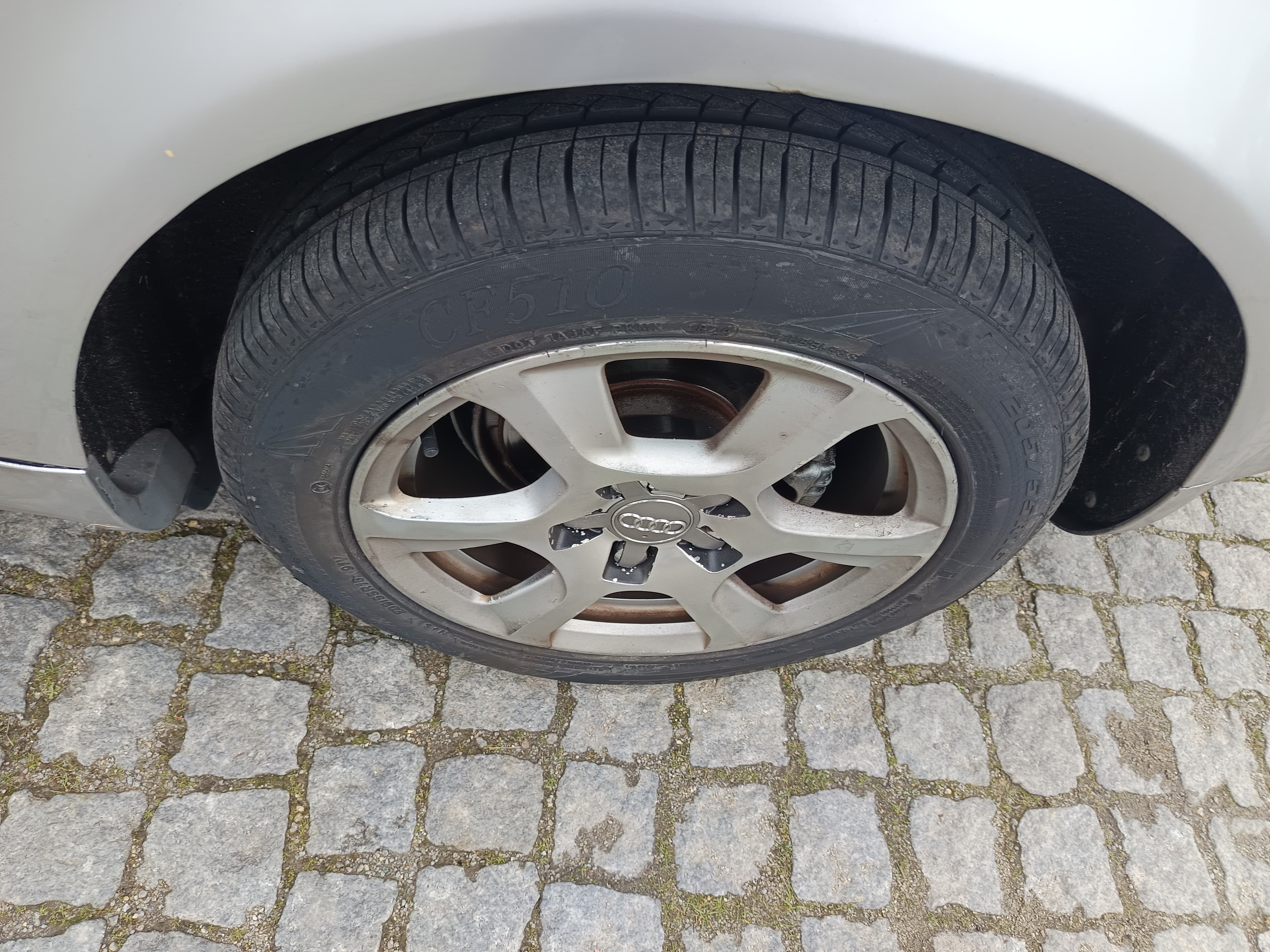 Audi A4 · Ano 2001 — imagen 12