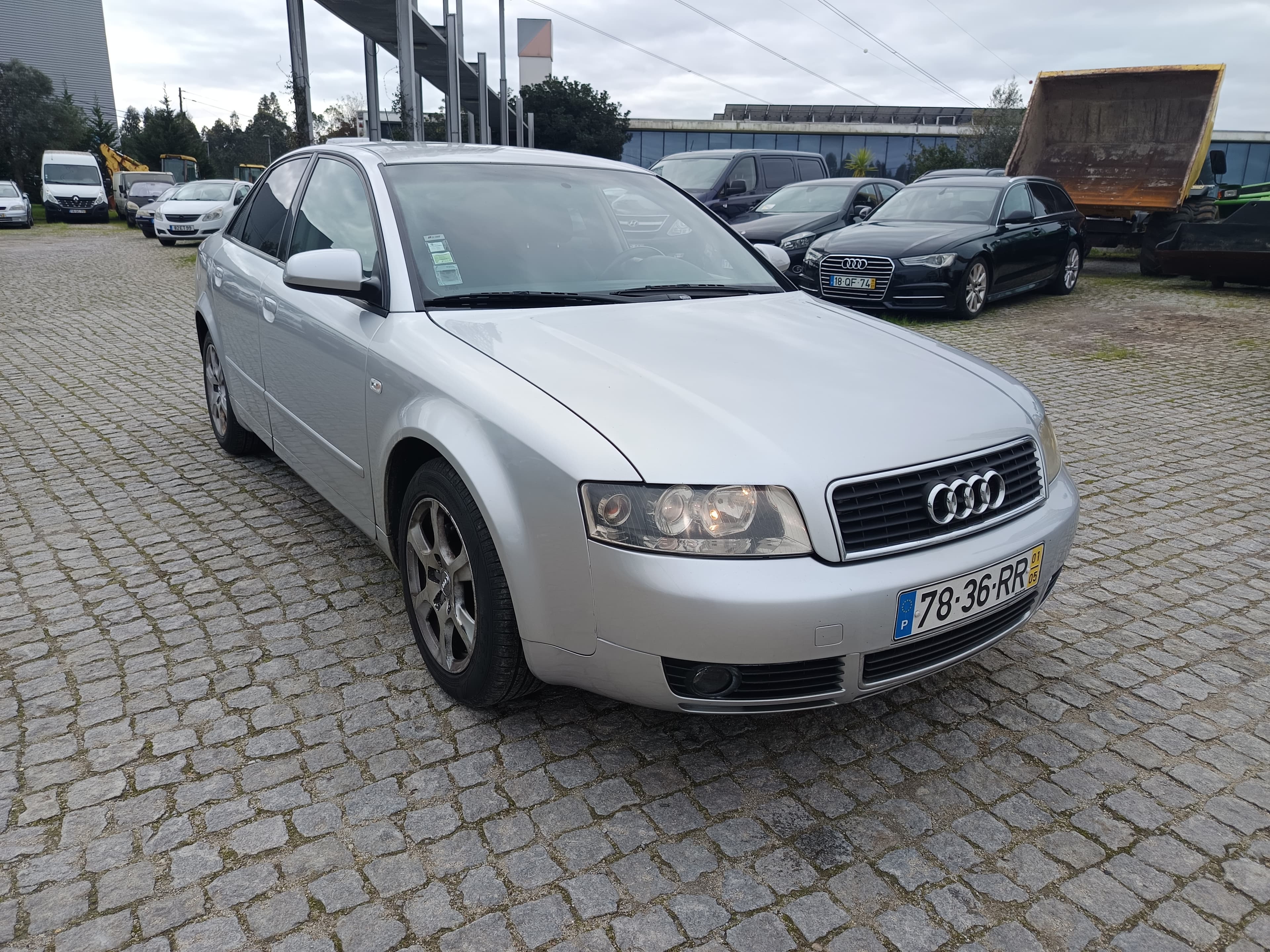 Audi A4 · Ano 2001 — imagen 3