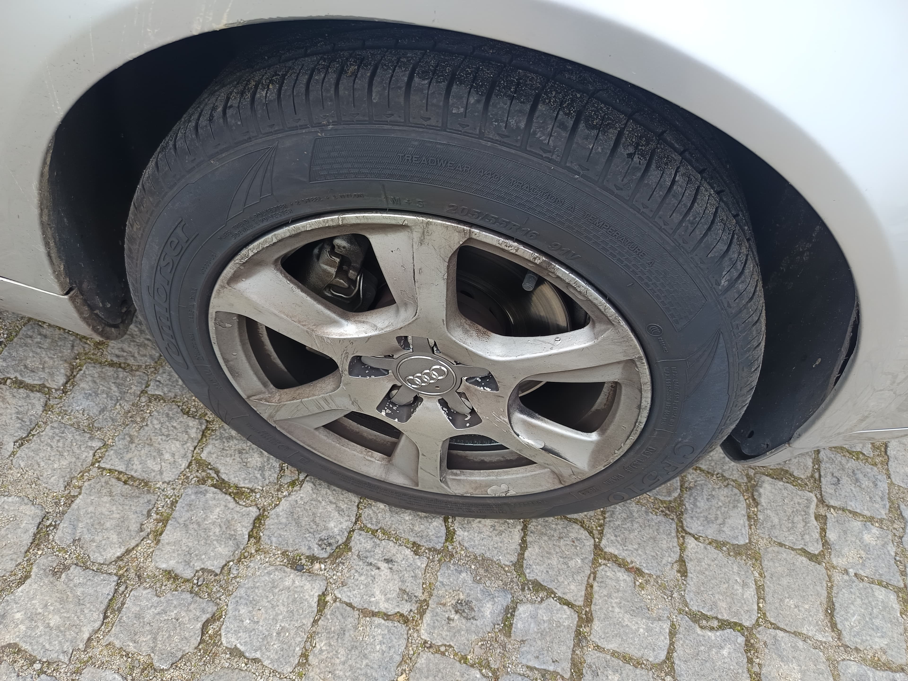 Audi A4 · Ano 2001 — imagen 10