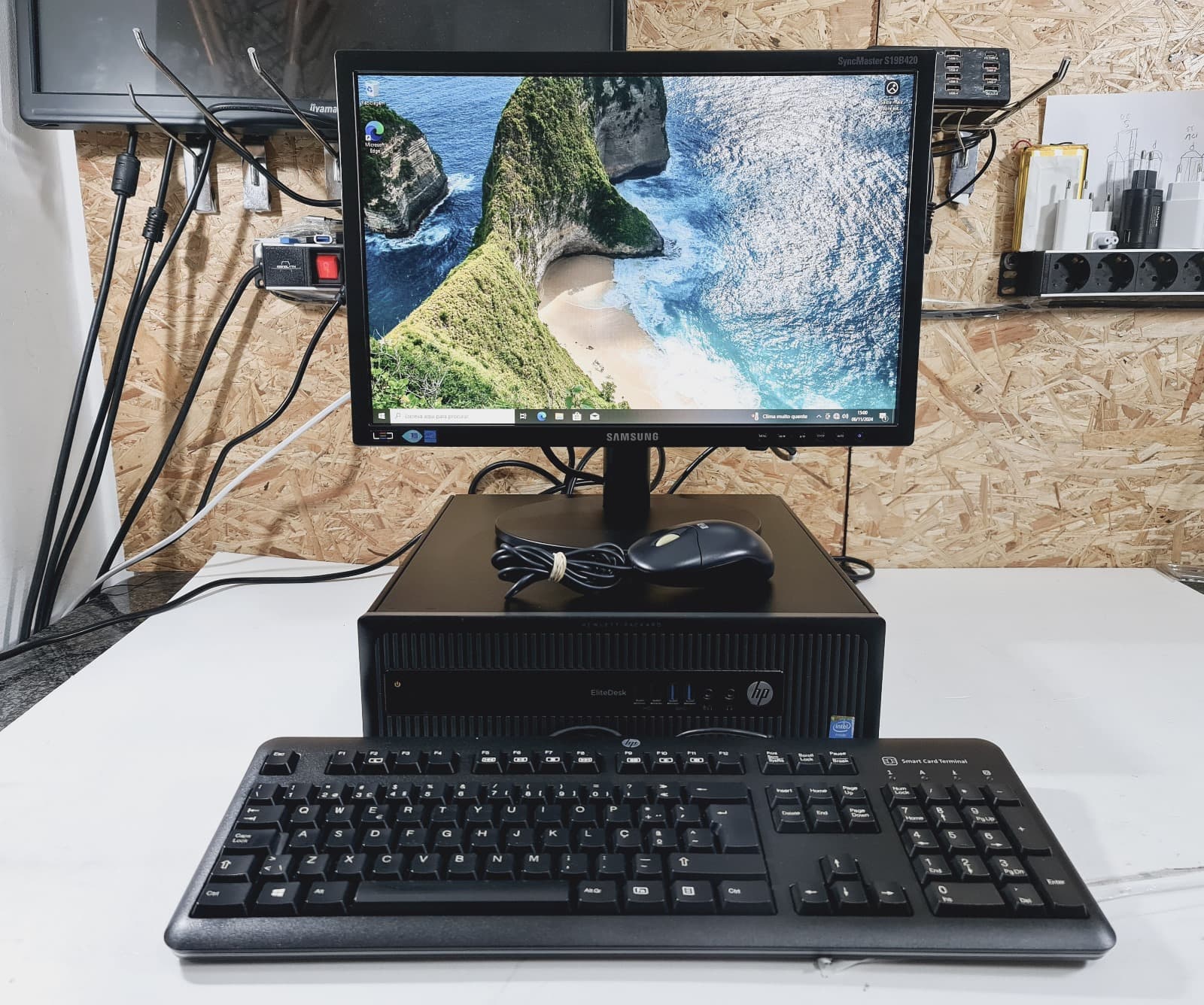 Computador HP EliteDesk — imagen 1