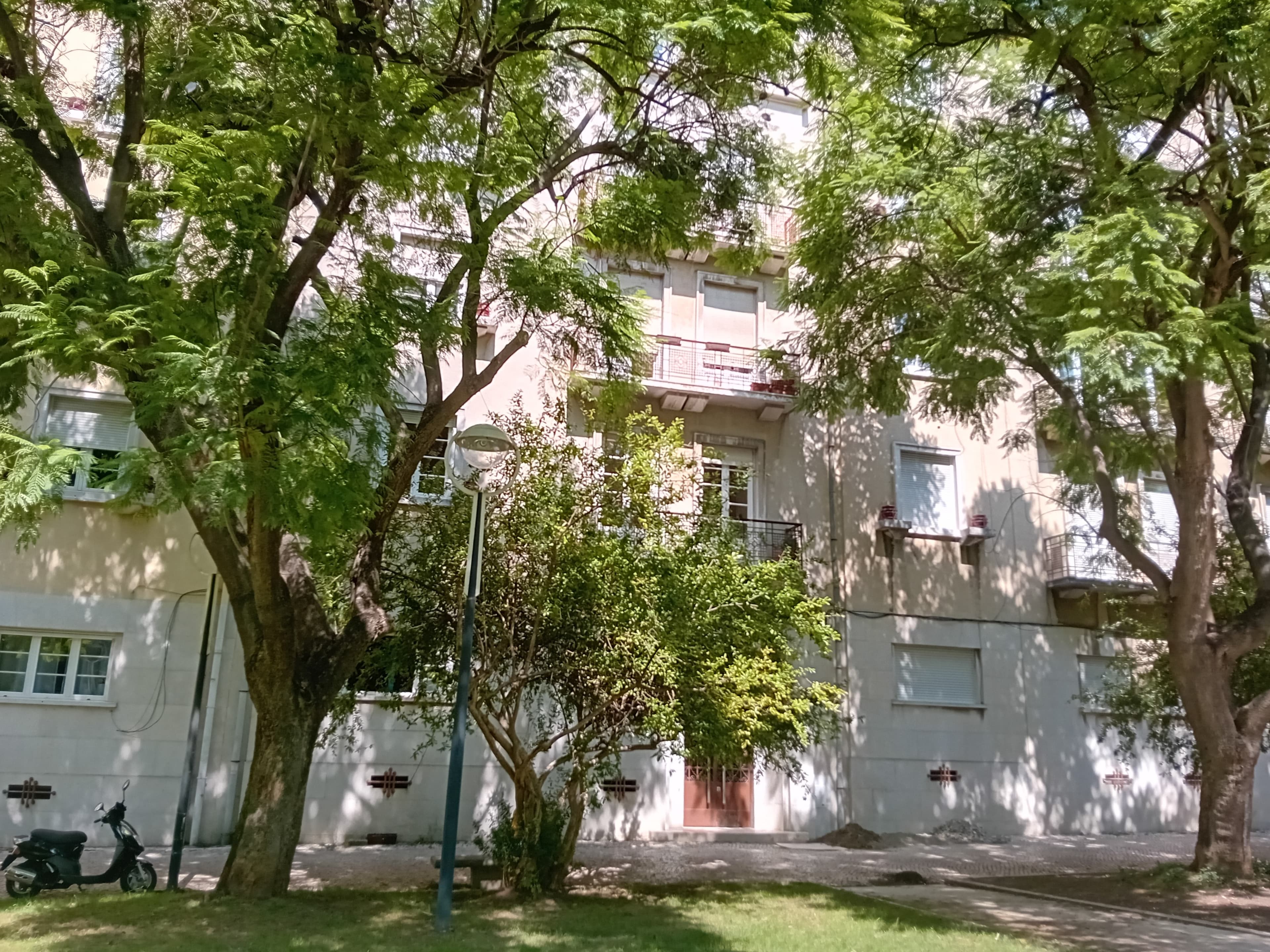 Apartamento T4 · Lisboa — image 2