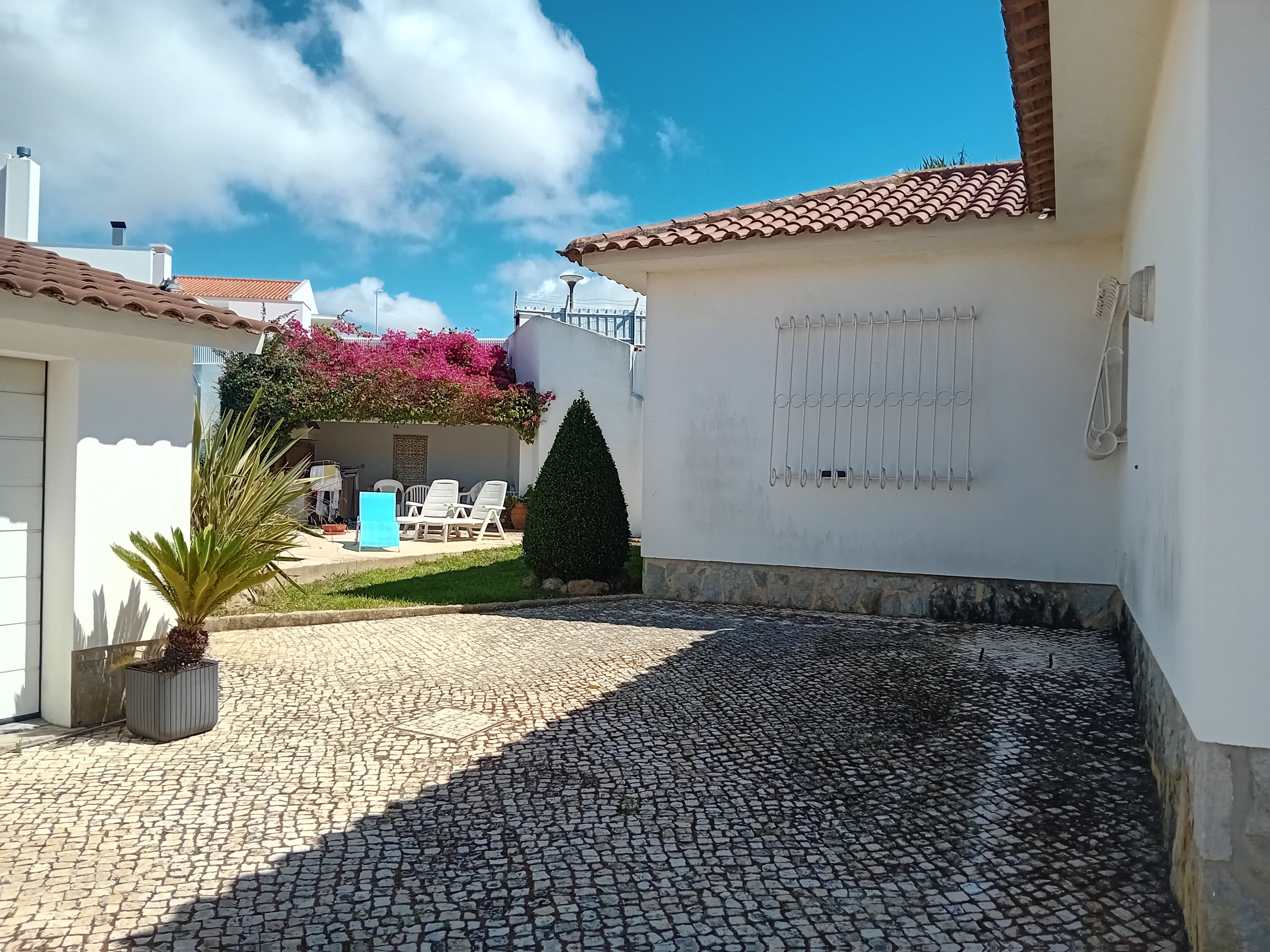 Moradia V3+1 com Piscina · Estoril — imagen 9