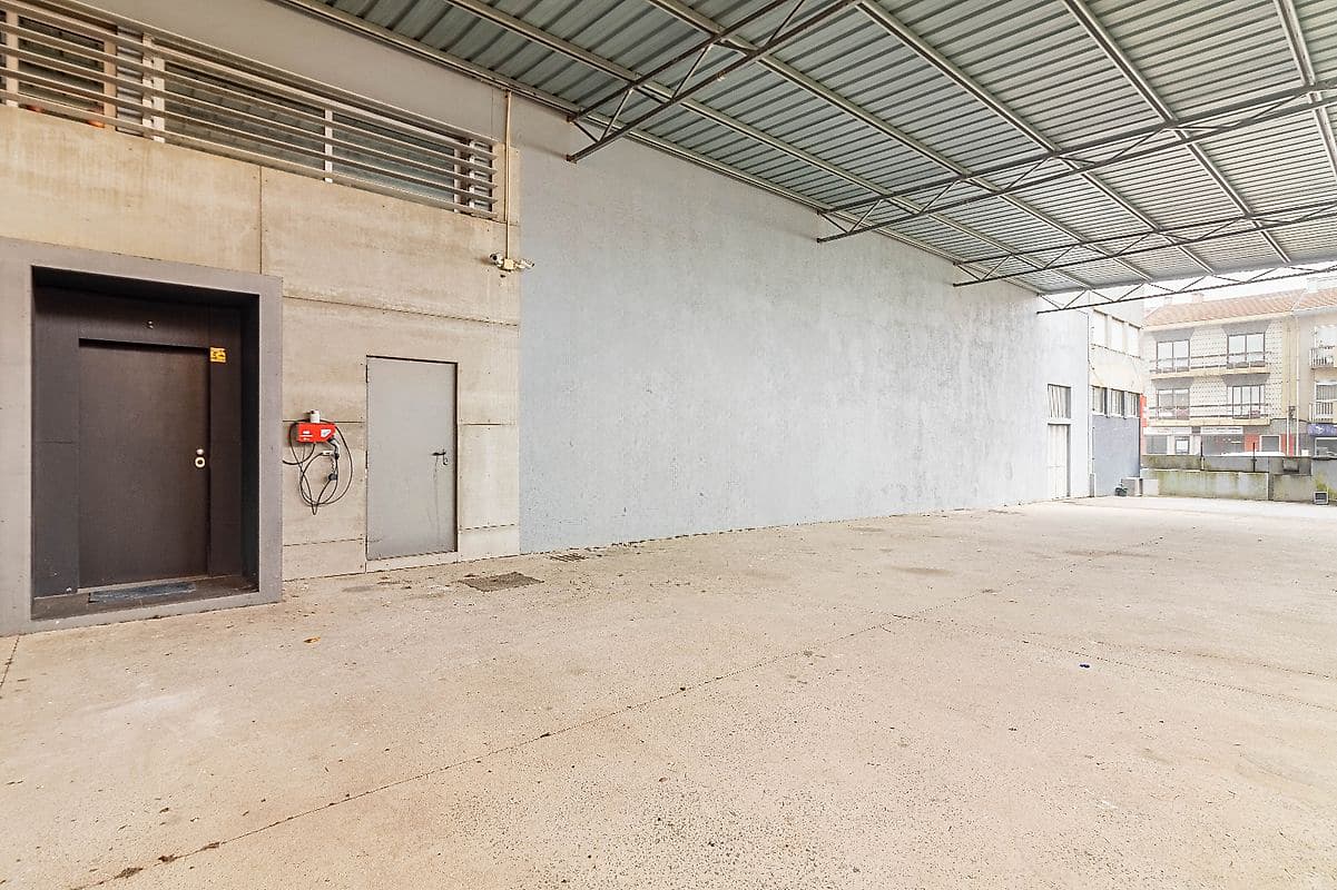 Armazém · Zona Industrial do Porto — image 6