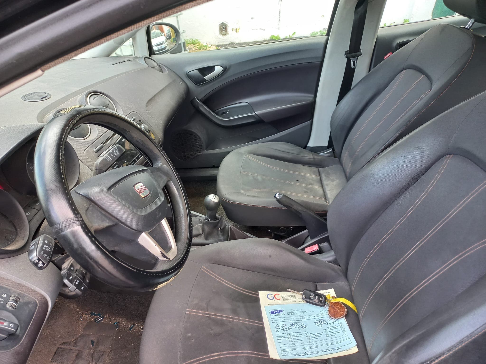 Seat Ibiza · Ano 2011 — image 12