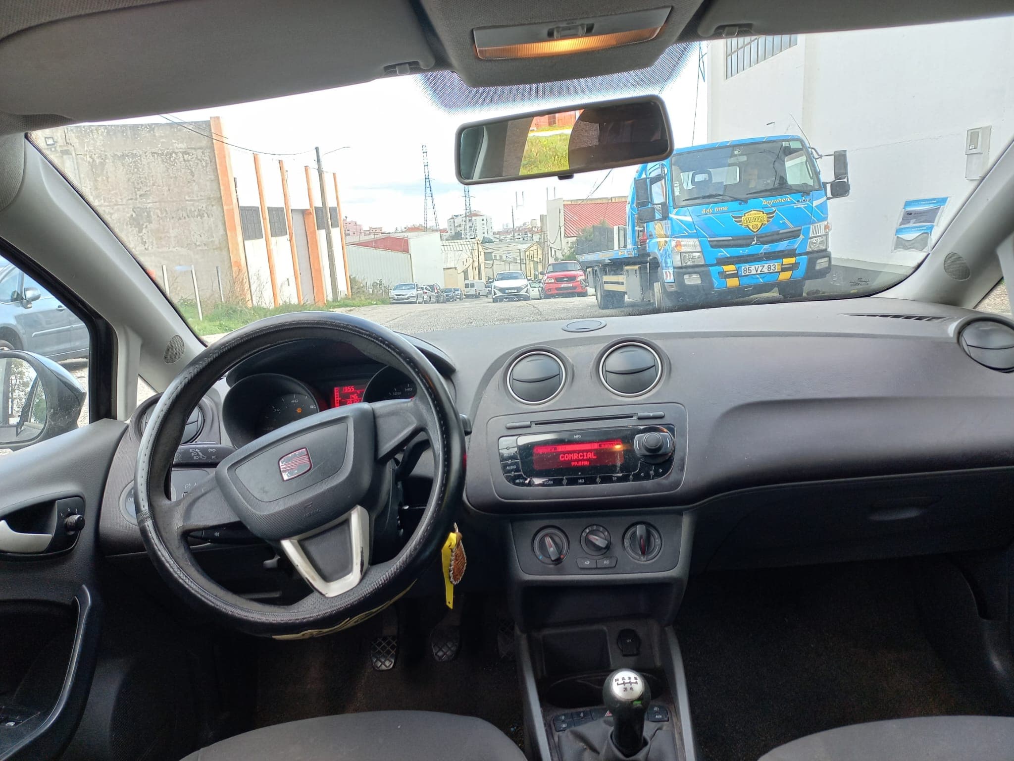 Seat Ibiza · Ano 2011 — image 19