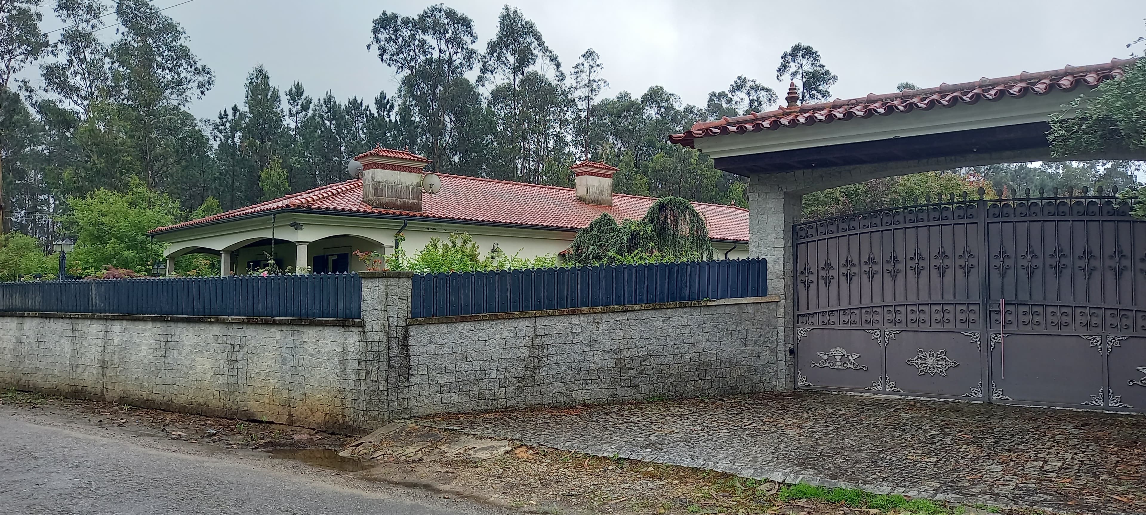 Moradia V5 e Estacionamento · Oliveira de Azeméis — imagen 5