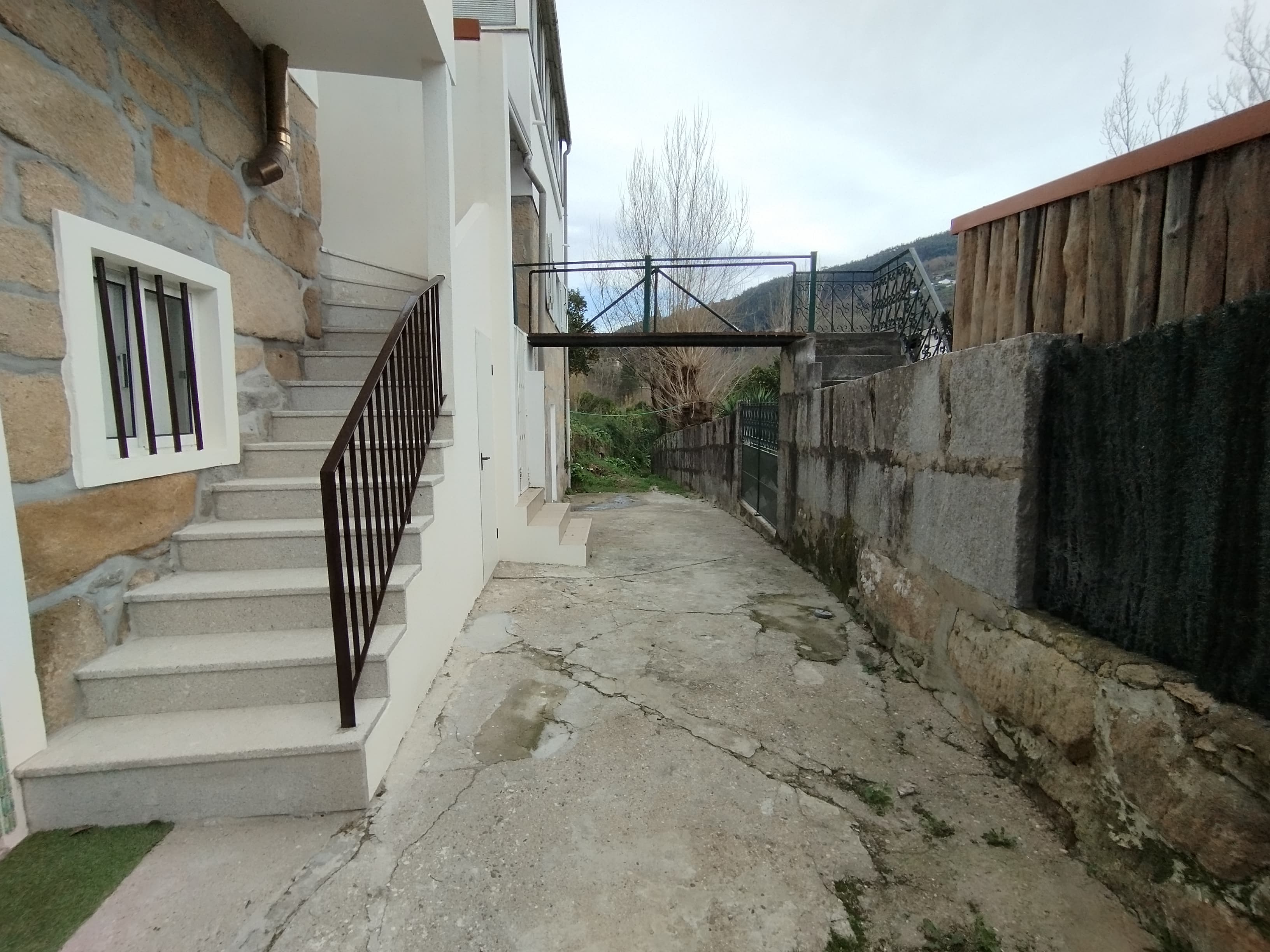 Moradia V2 com Praia Fluvial Privativa · Sande, Marco de Canaveses — image 7