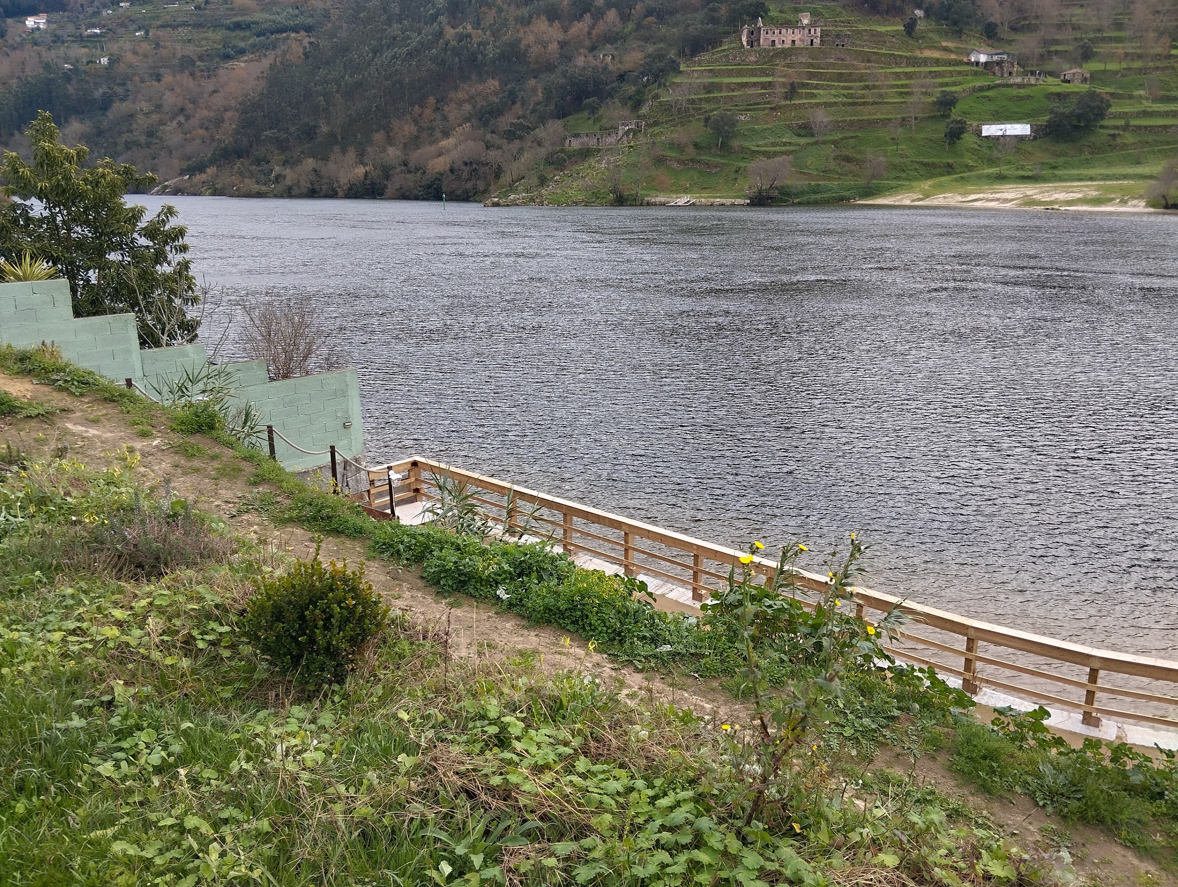 Moradia V2 com Praia Fluvial Privativa · Sande, Marco de Canaveses — image 31