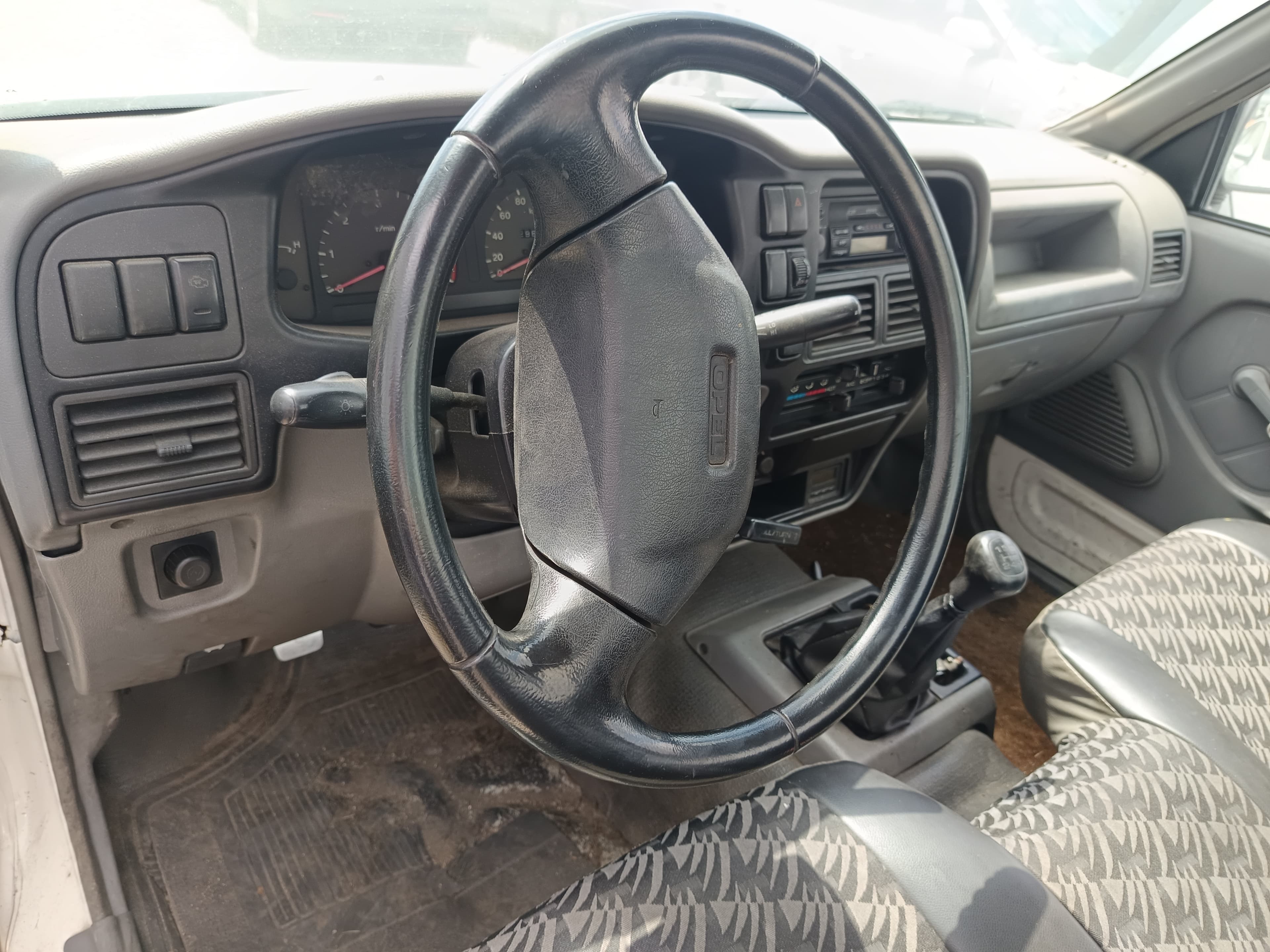 Opel Campo · Ano 1997 — imagen 32
