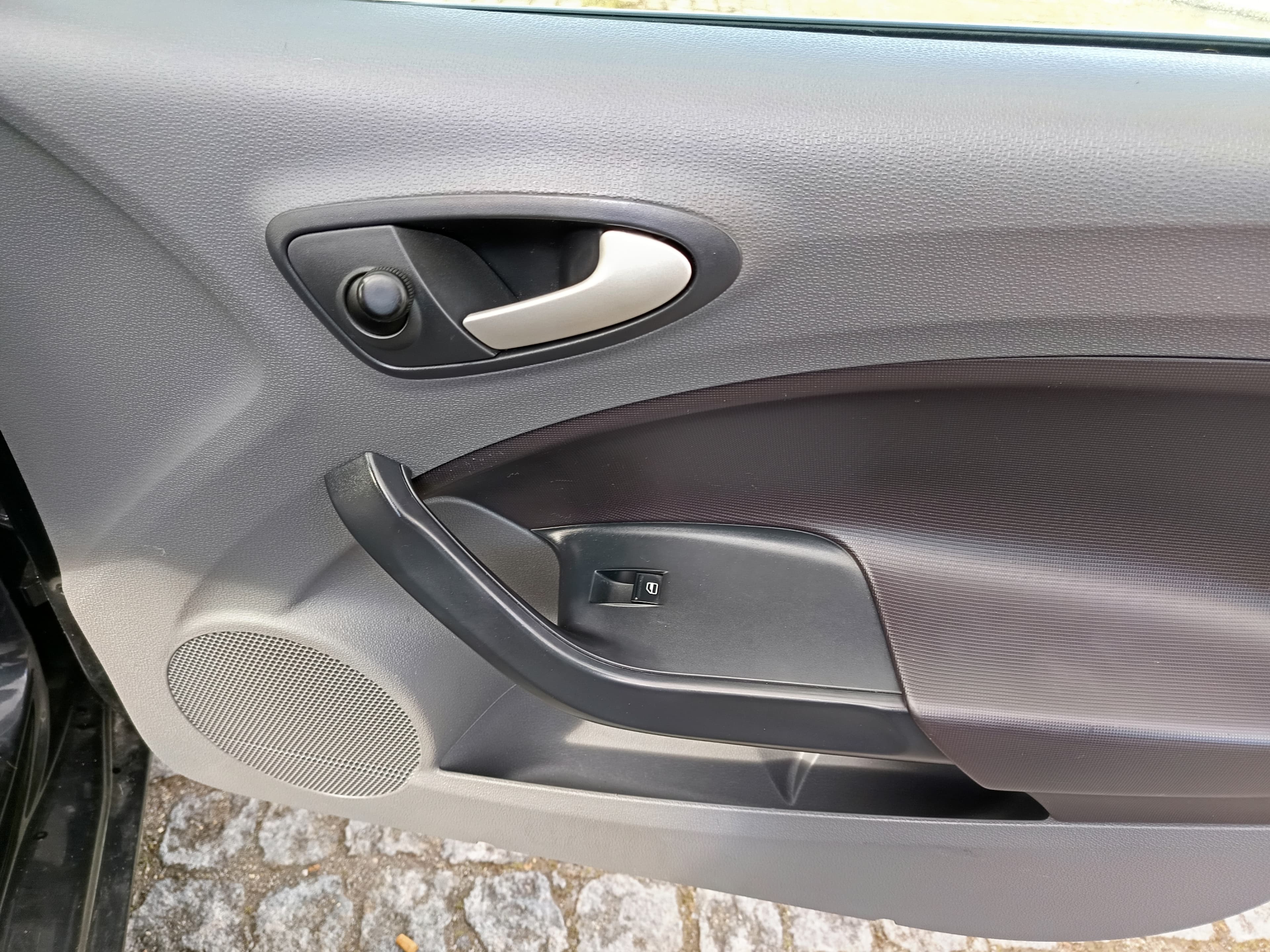 Seat Ibiza · Ano 2010 — imagen 22