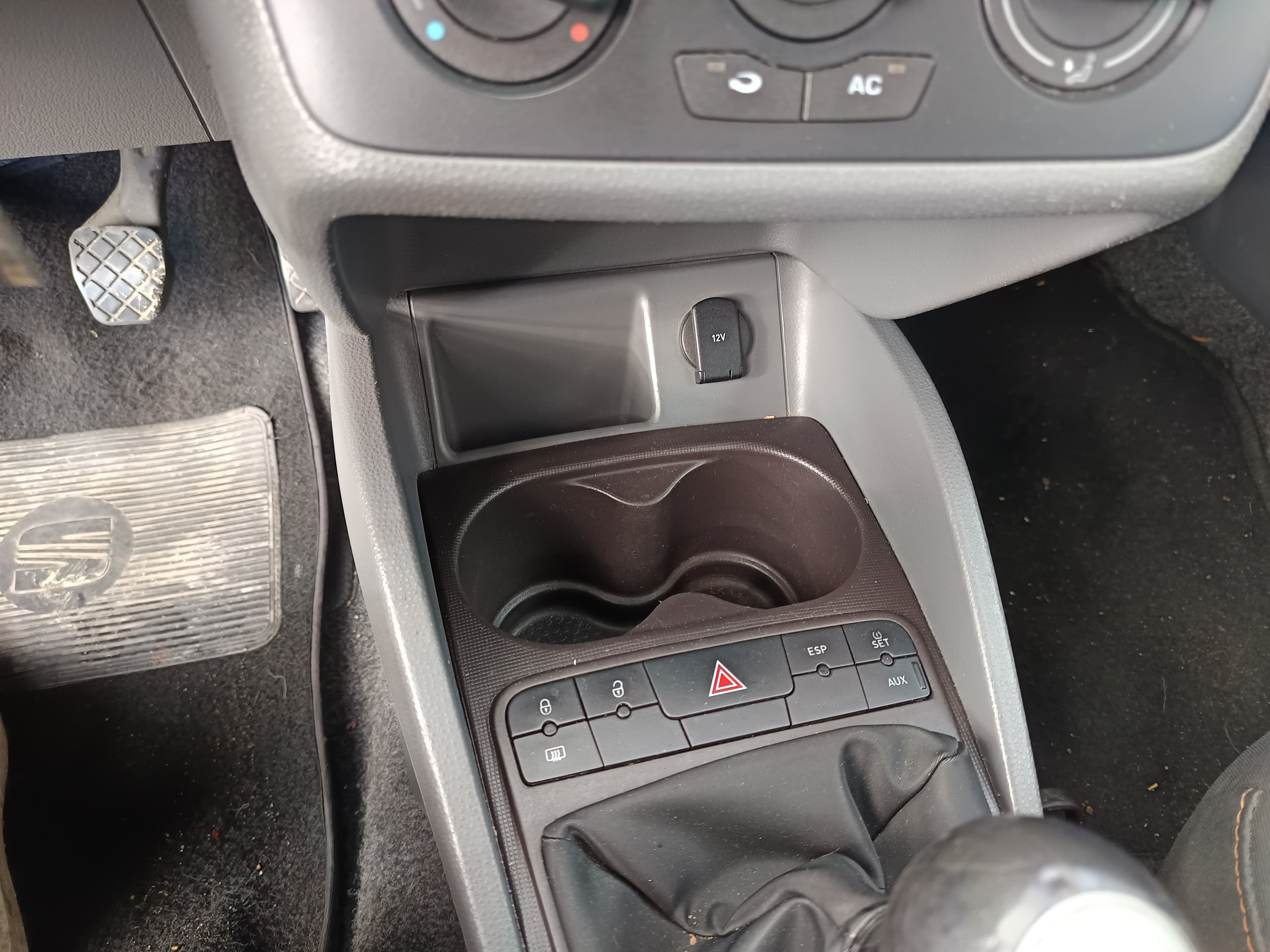 Seat Ibiza · Ano 2010 — imagen 34