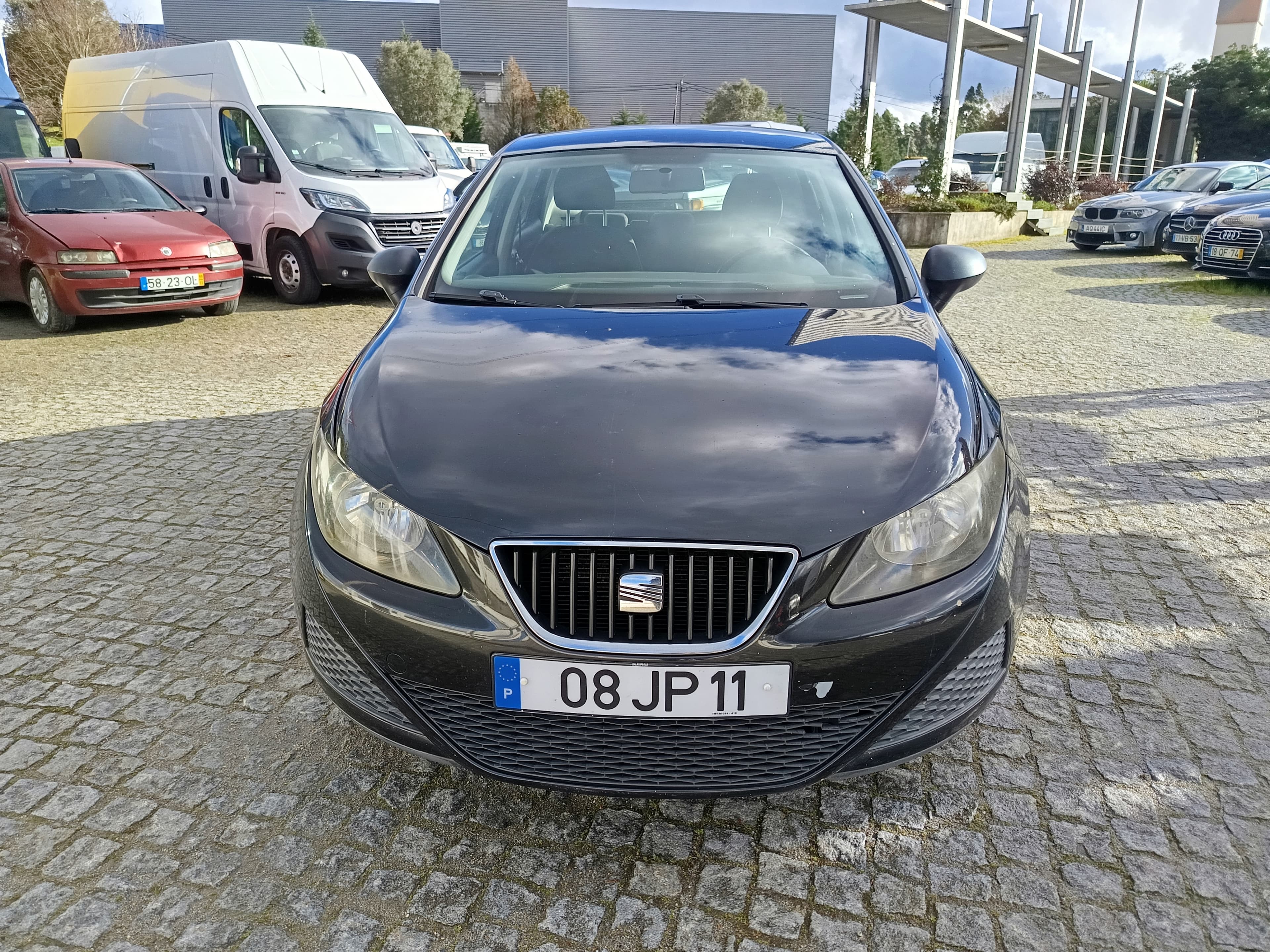 Seat Ibiza · Ano 2010 — imagen 2