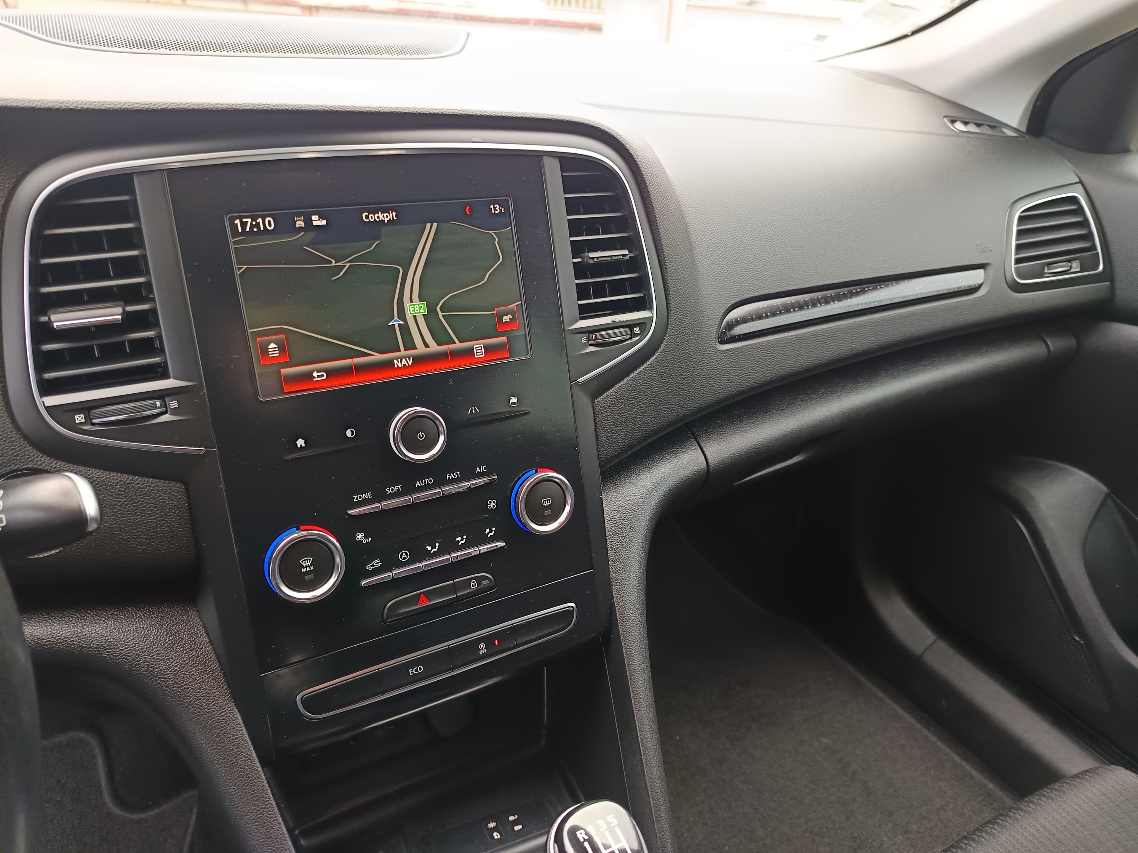 Renault Mégane · Ano 2018 — image 36