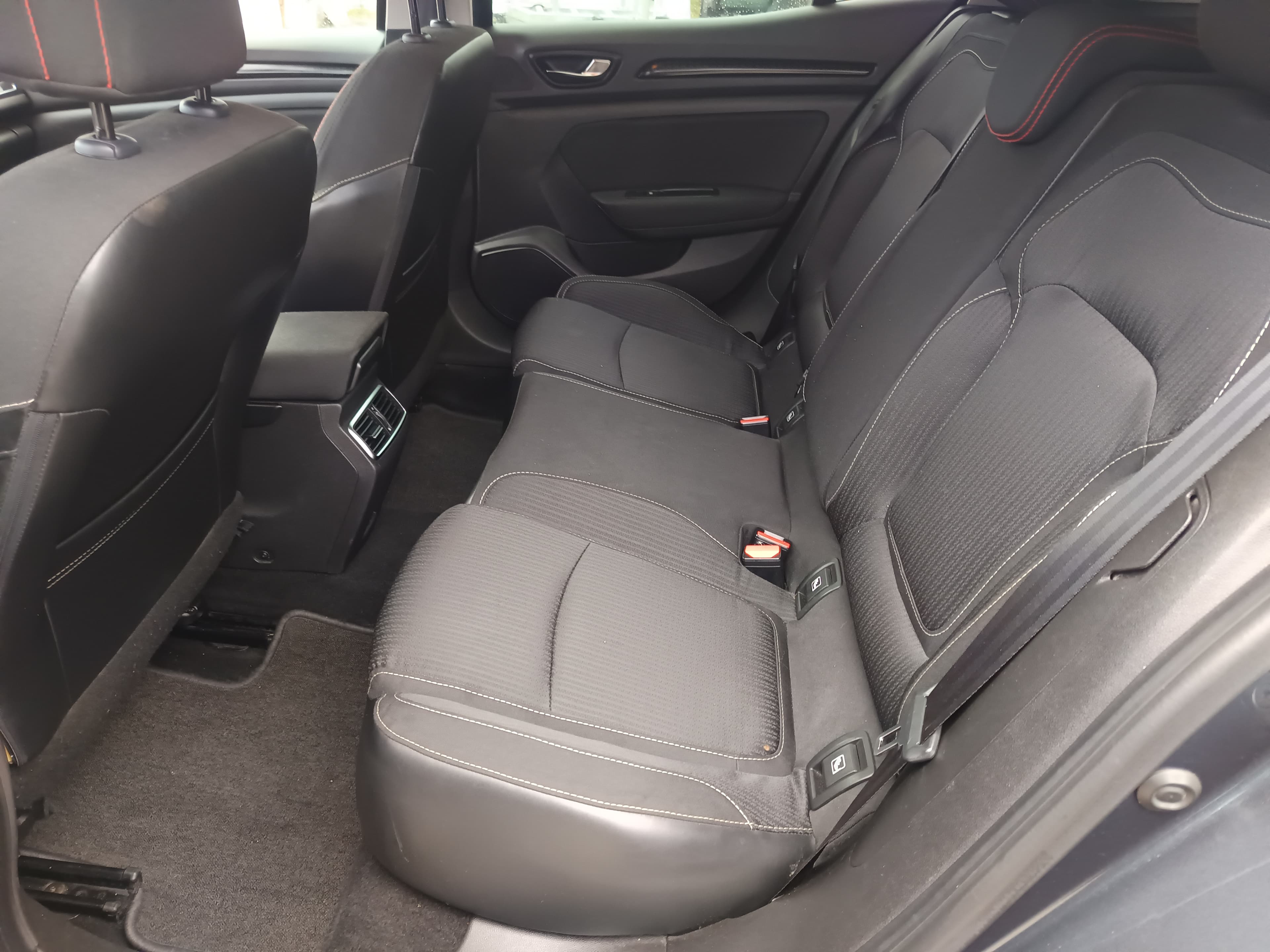 Renault Mégane · Ano 2018 — image 30