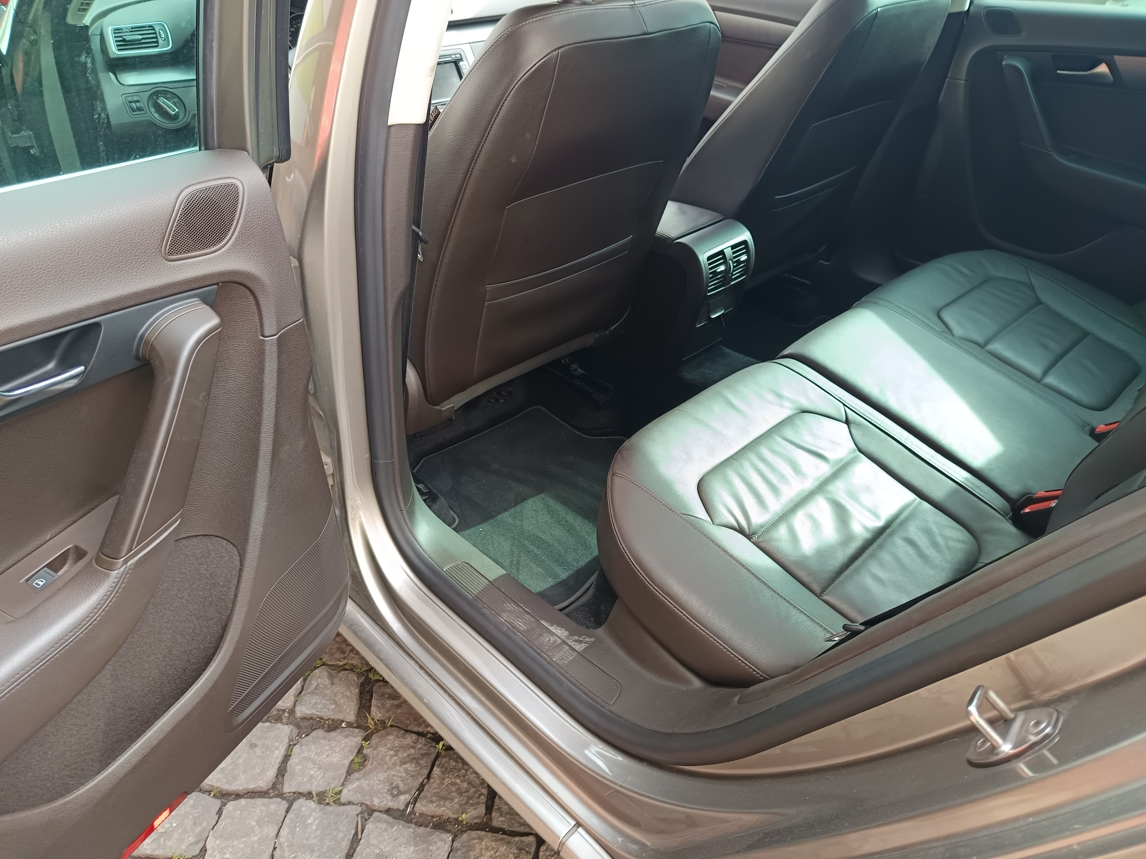 Volkswagen Passat · Ano 2013 — imagen 30