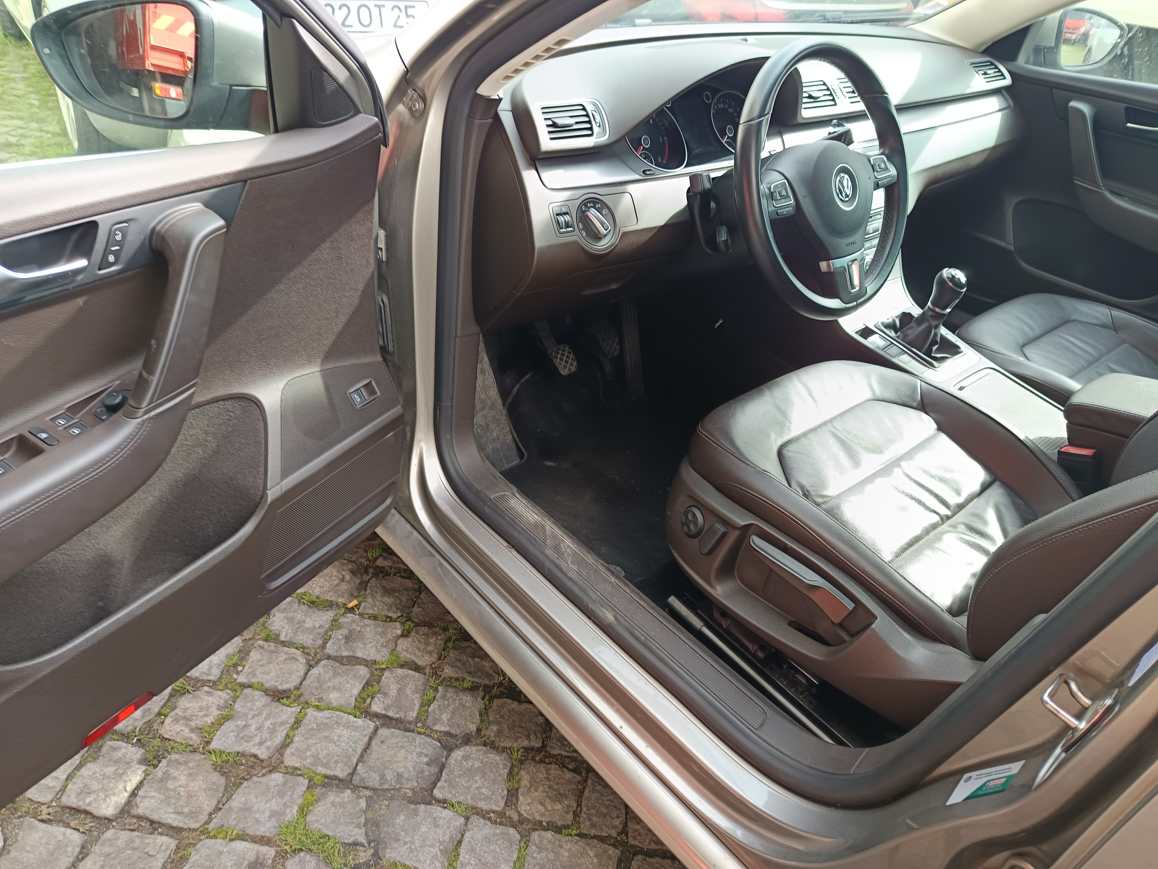 Volkswagen Passat · Ano 2013 — imagen 33