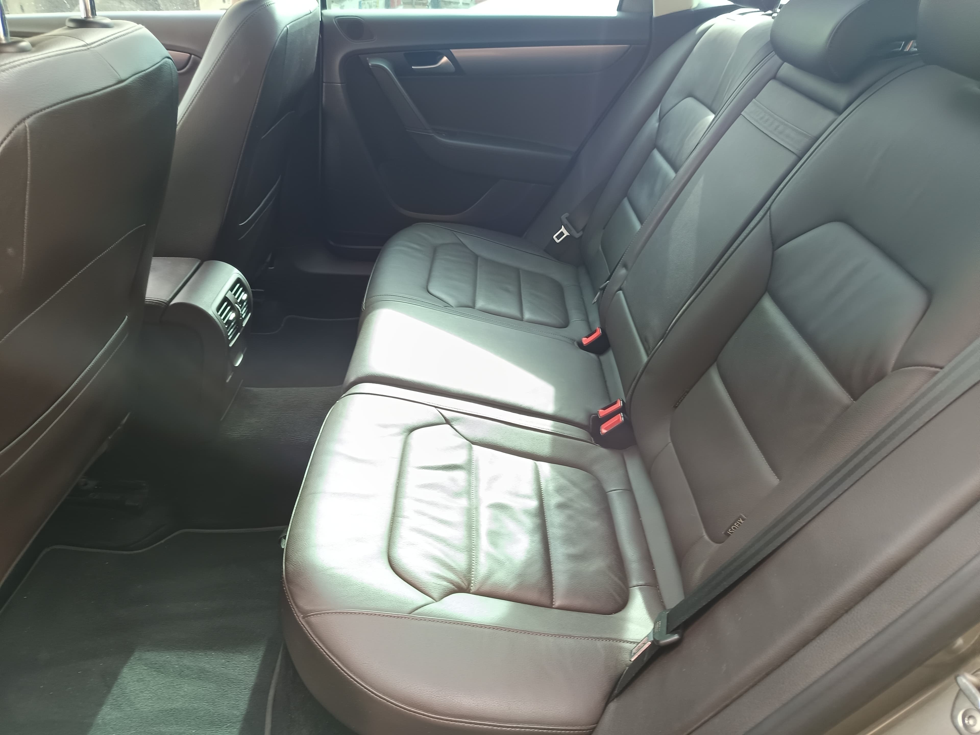 Volkswagen Passat · Ano 2013 — imagen 32