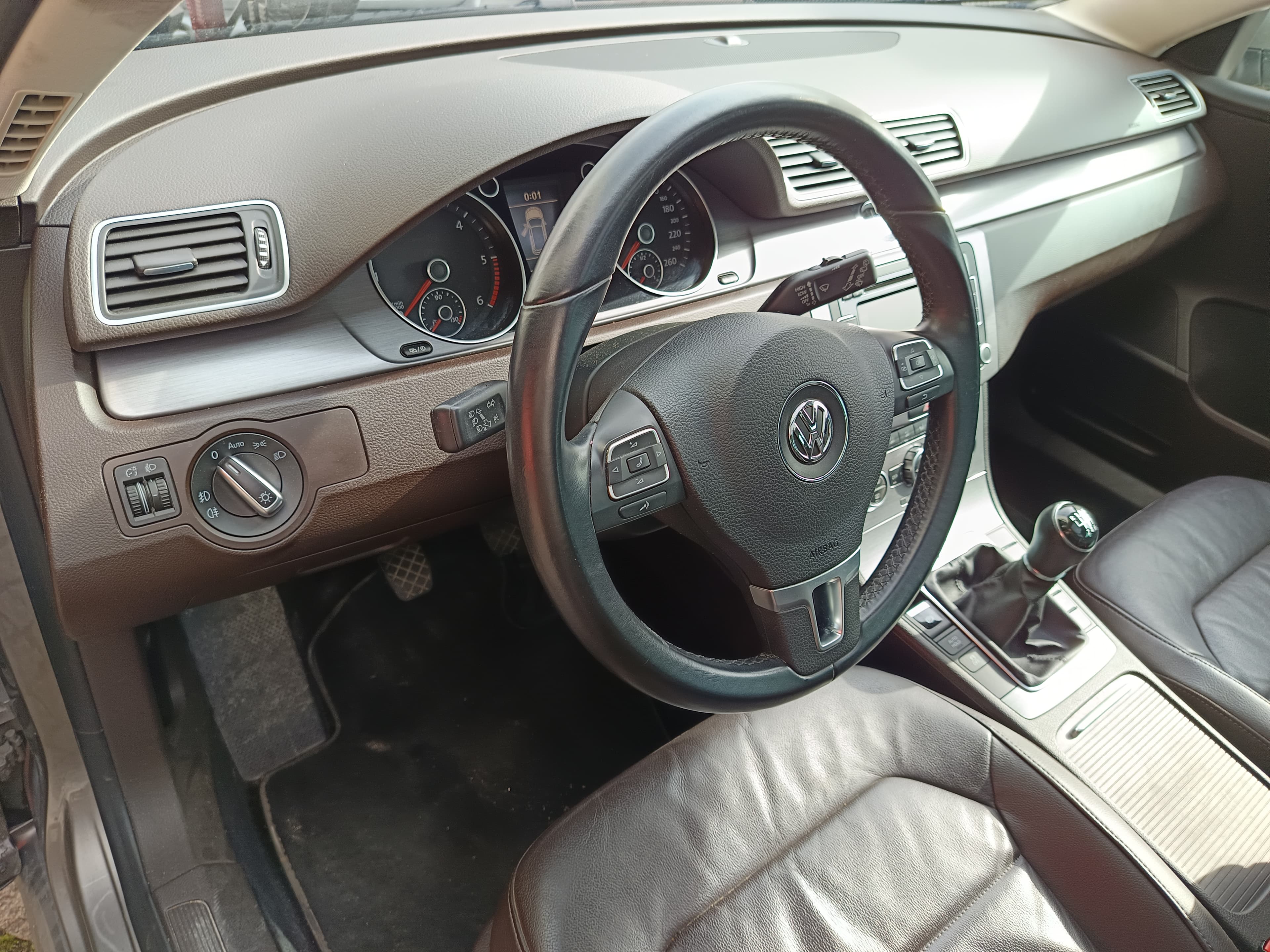 Volkswagen Passat · Ano 2013 — imagen 22
