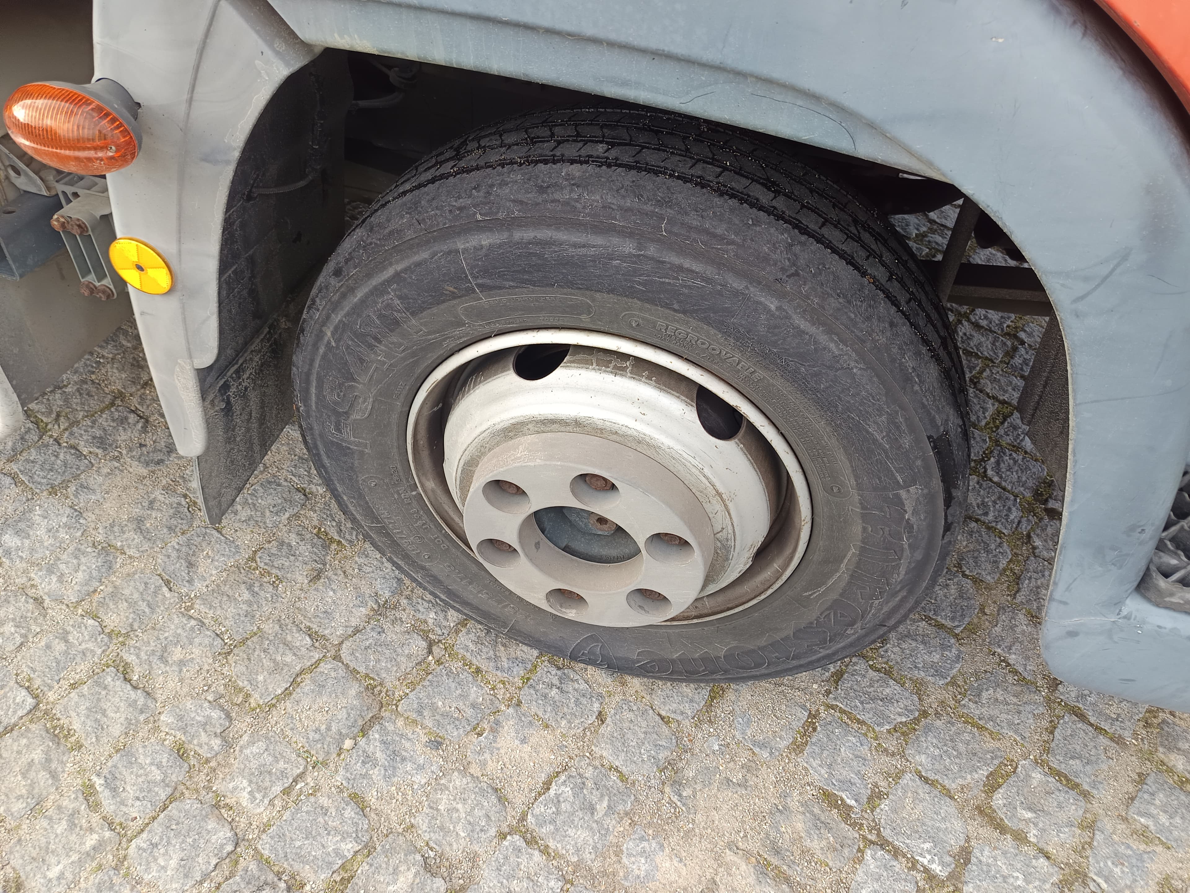 Iveco ML 7SE16 · Ano 2008 — imagen 9