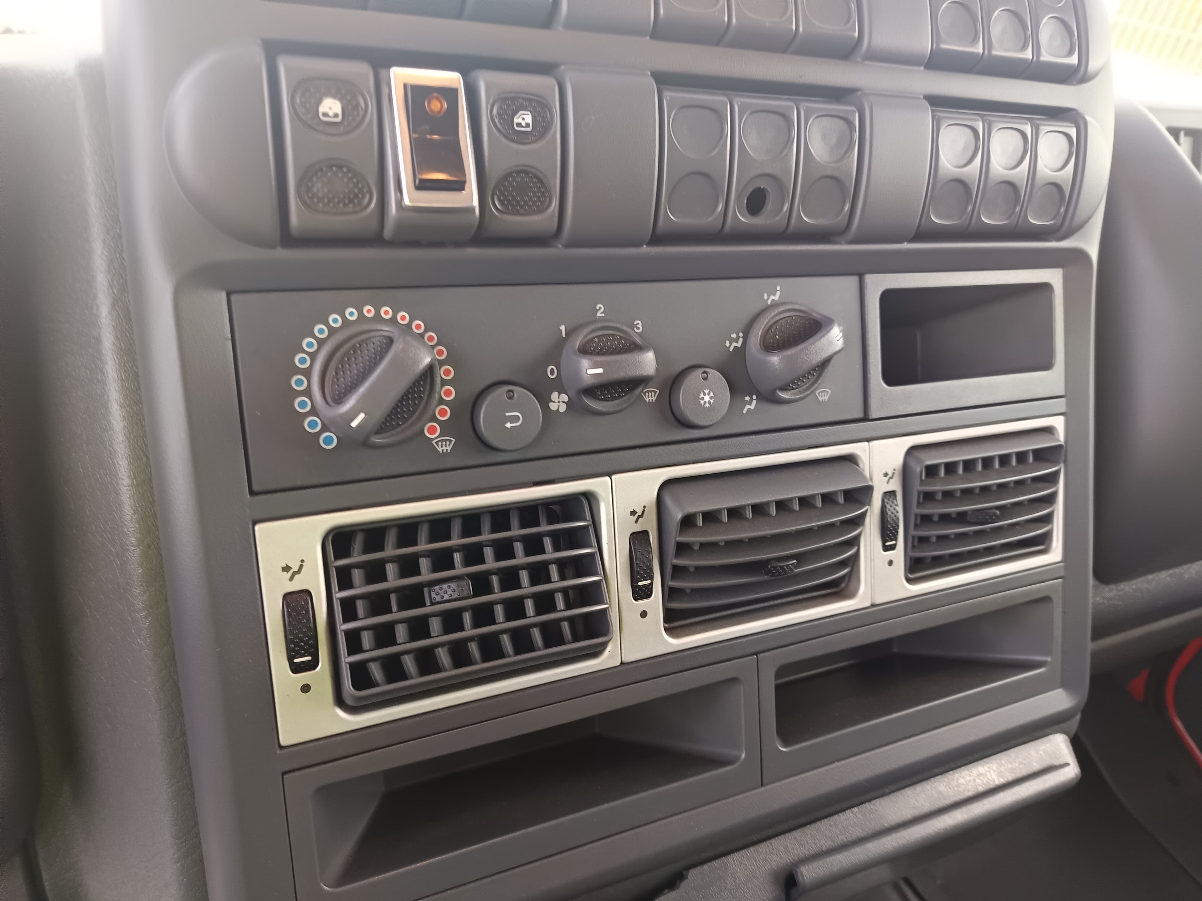 Iveco ML 7SE16 · Ano 2008 — imagen 28
