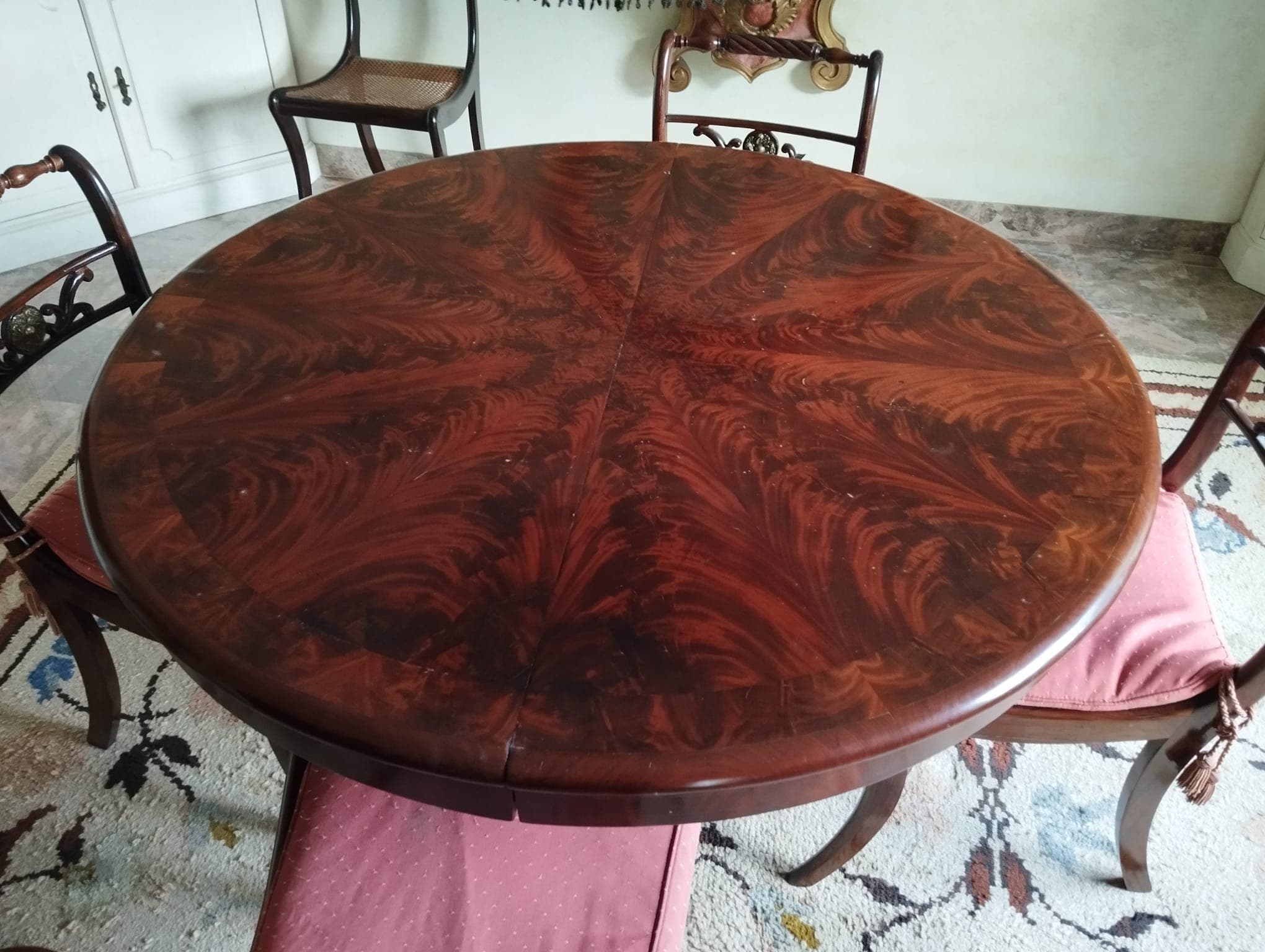 Furniture — image 32