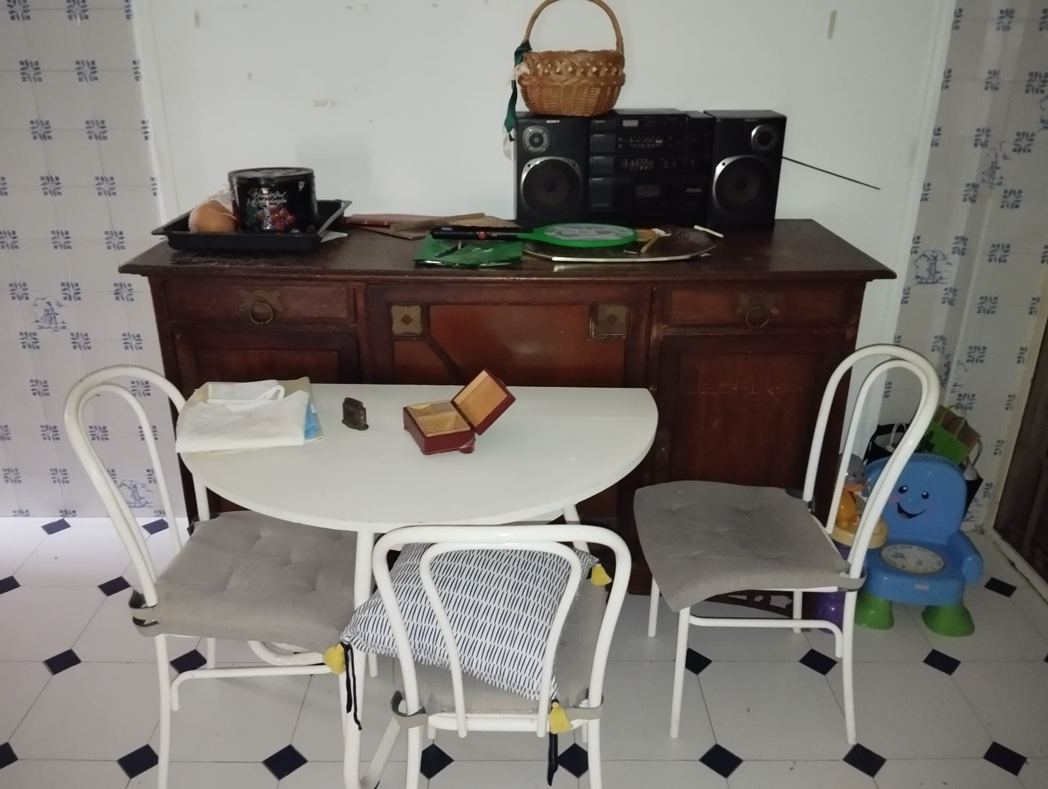 Furniture — image 75