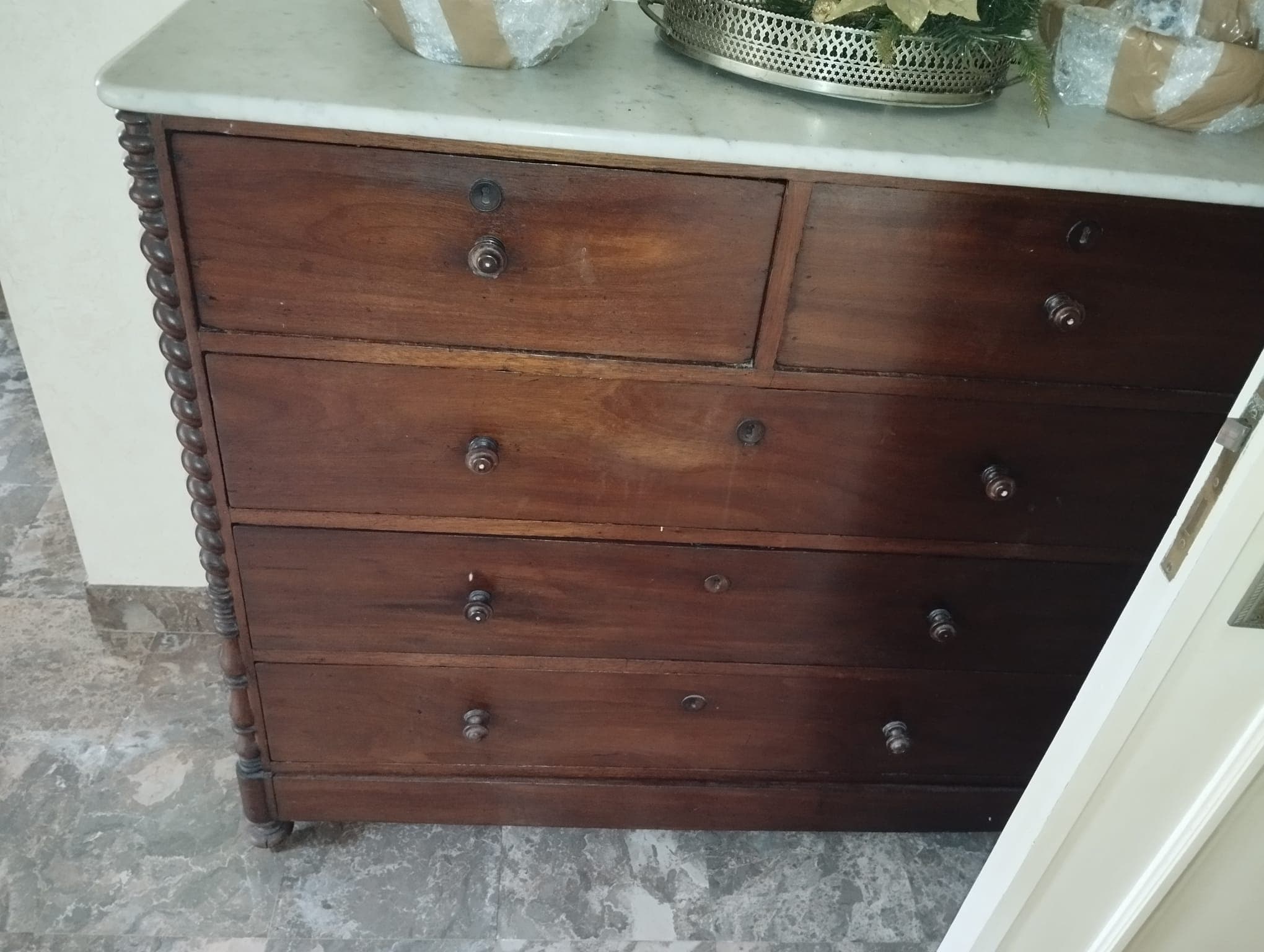 Furniture — image 40