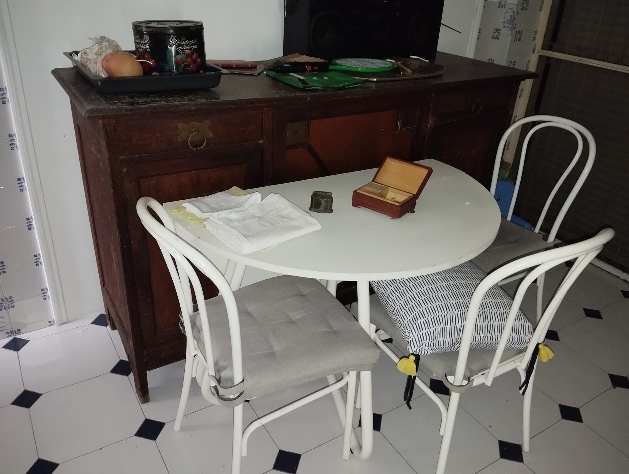 Furniture — image 77