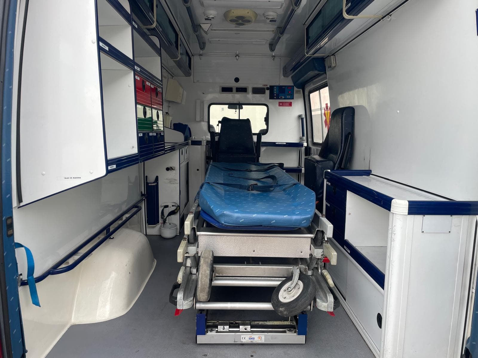 Mercedes-Benz Sprinter 3-t Van · Ano 2005 — imagen 8