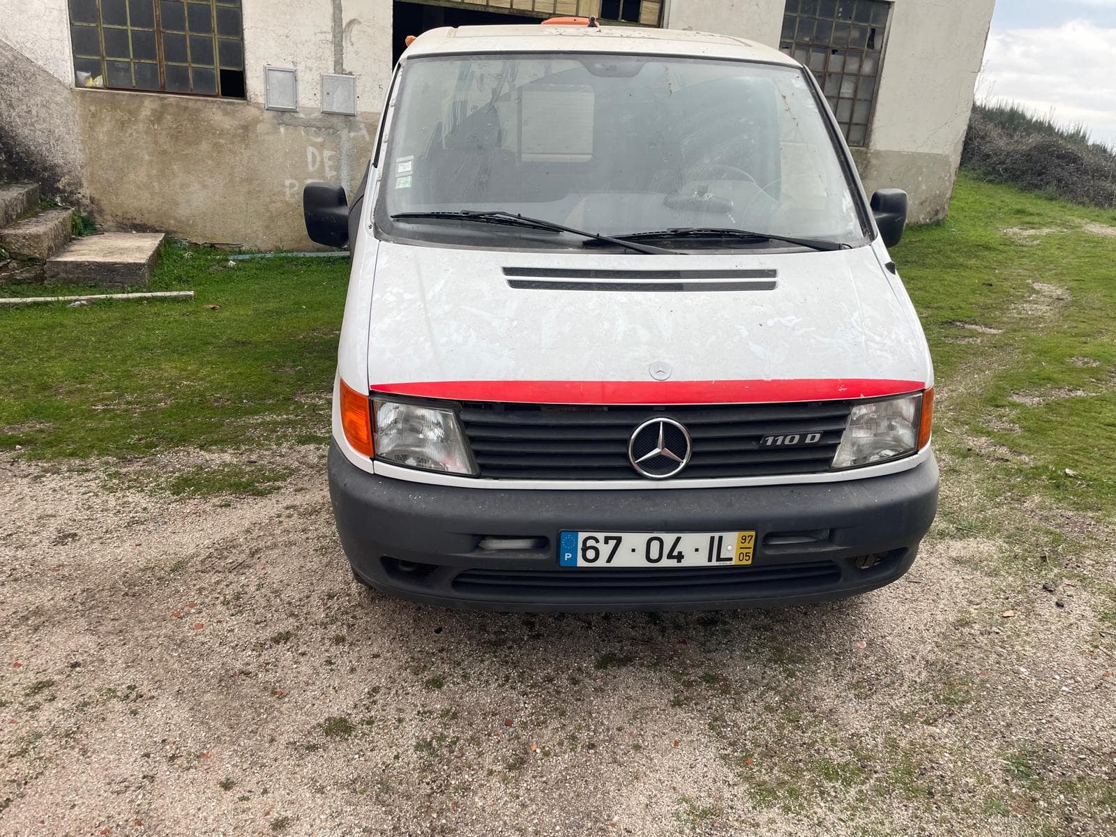Mercedes-Benz Vito Van · Ano 1997 — image 2