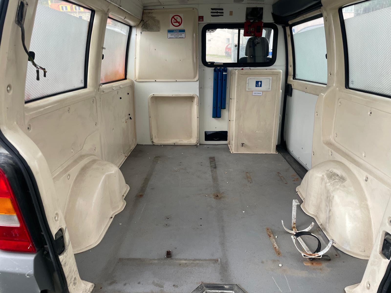 Mercedes-Benz Vito Van · Ano 1997 — image 8