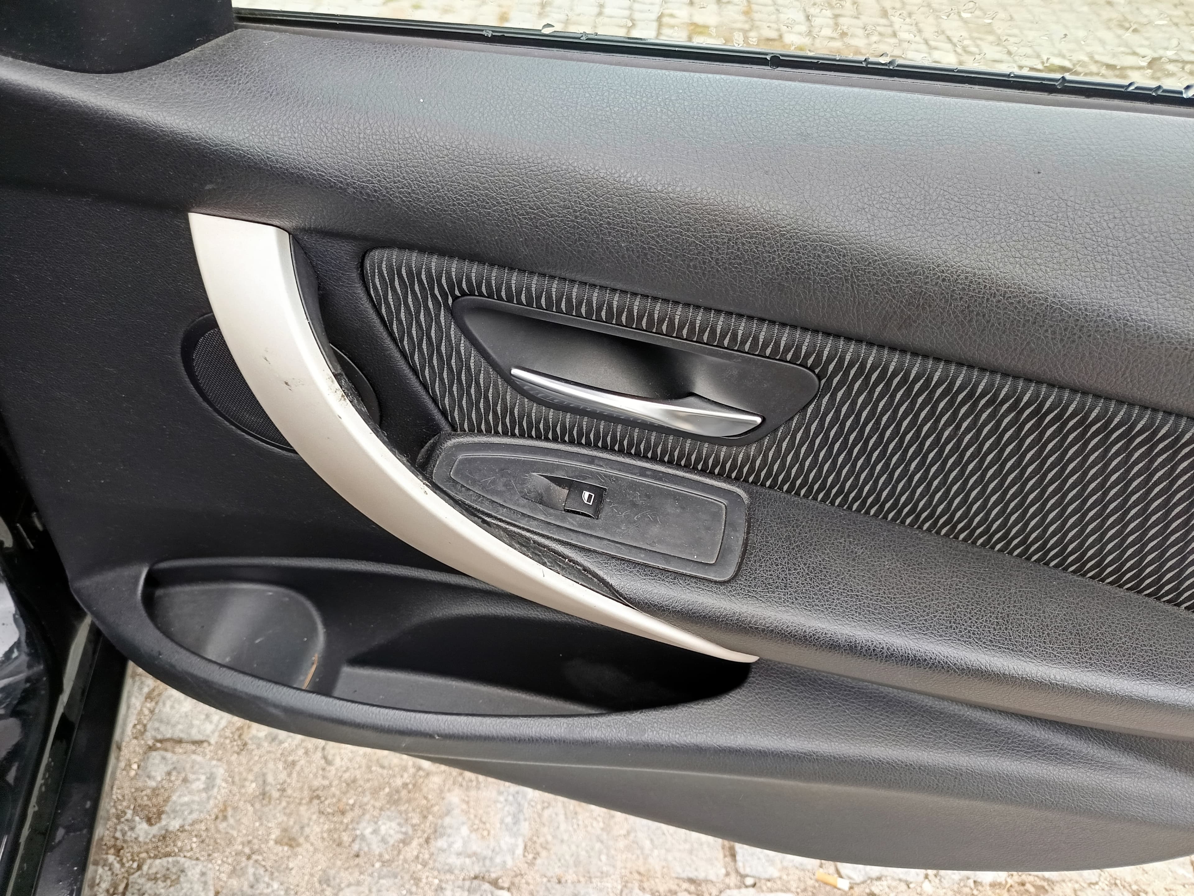 BMW 318d · Ano 2014 — image 22