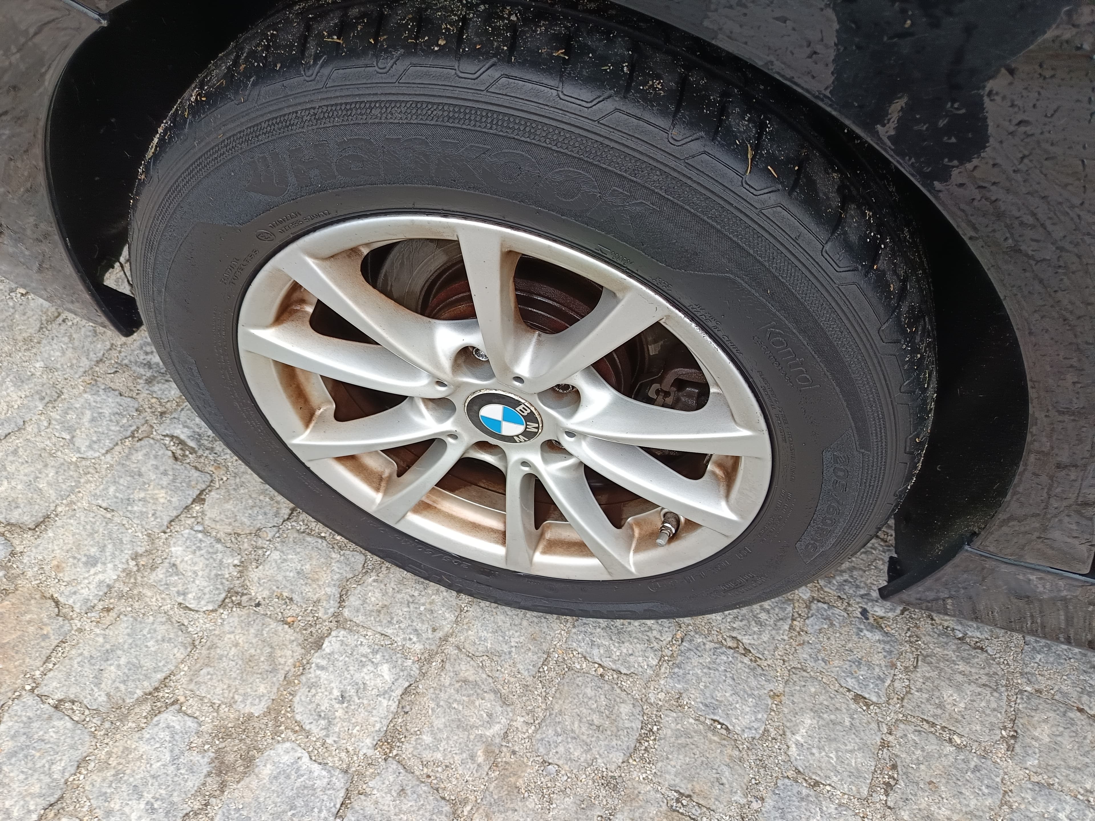 BMW 318d · Ano 2014 — image 10
