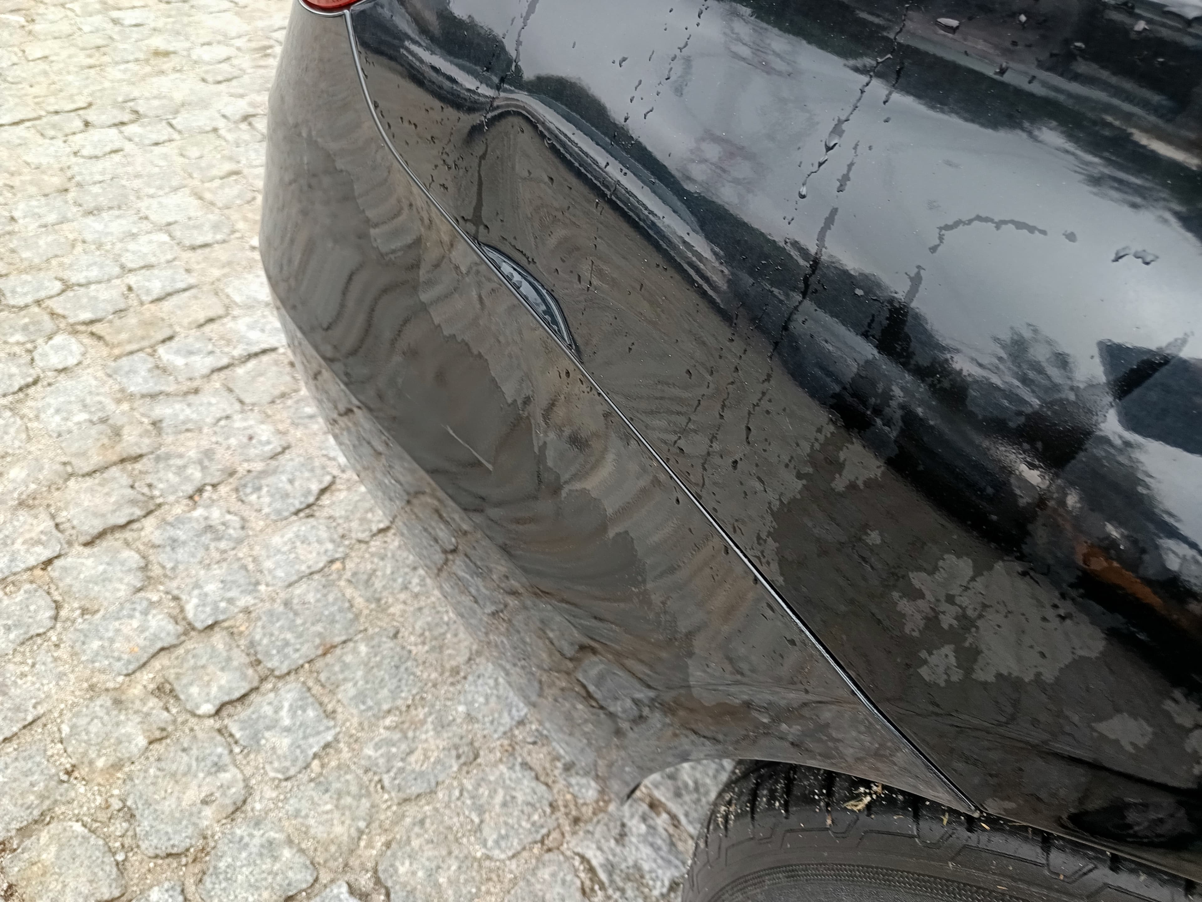 BMW 318d · Ano 2014 — image 11