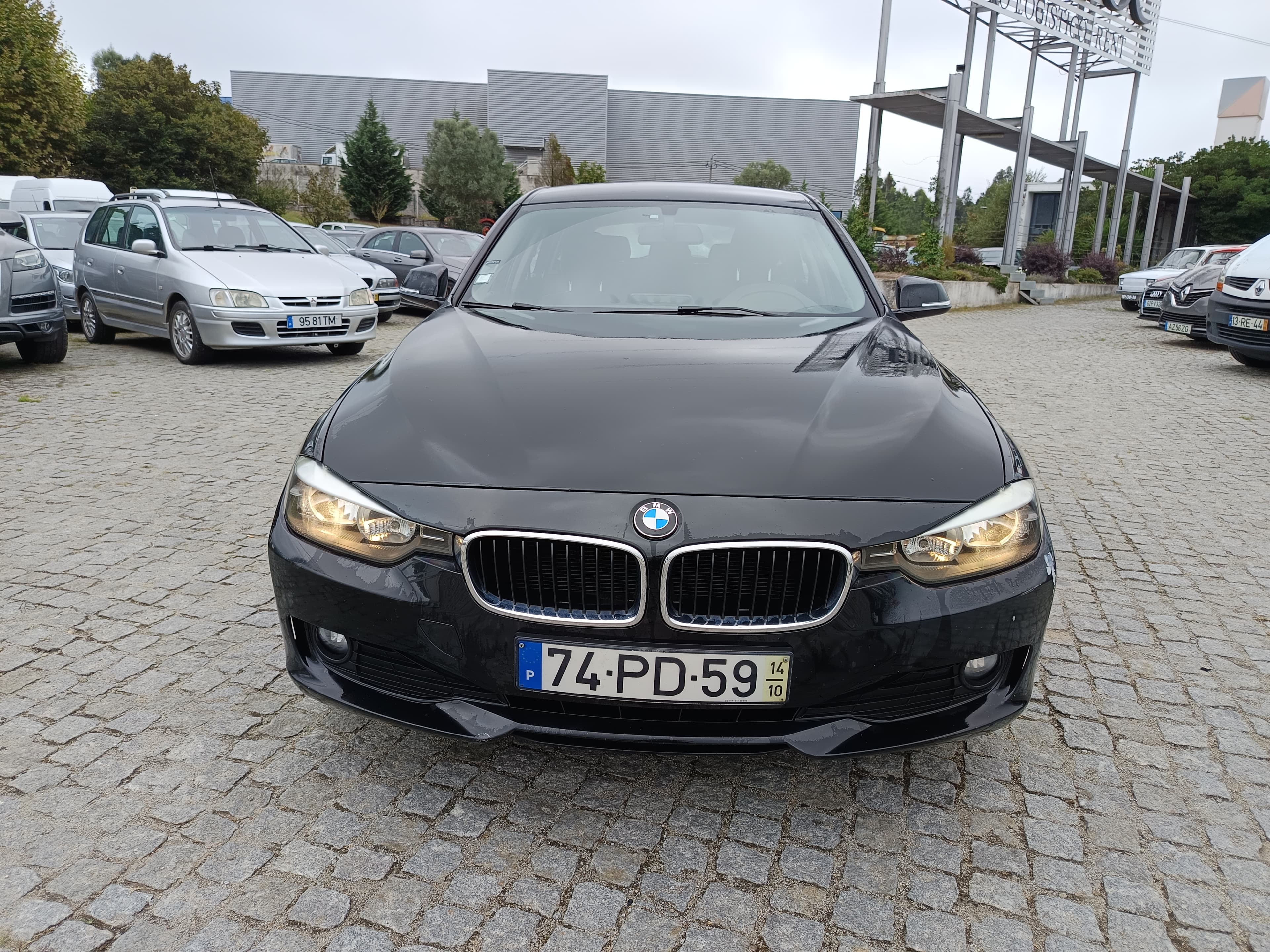 BMW 318d · Ano 2014 — image 1