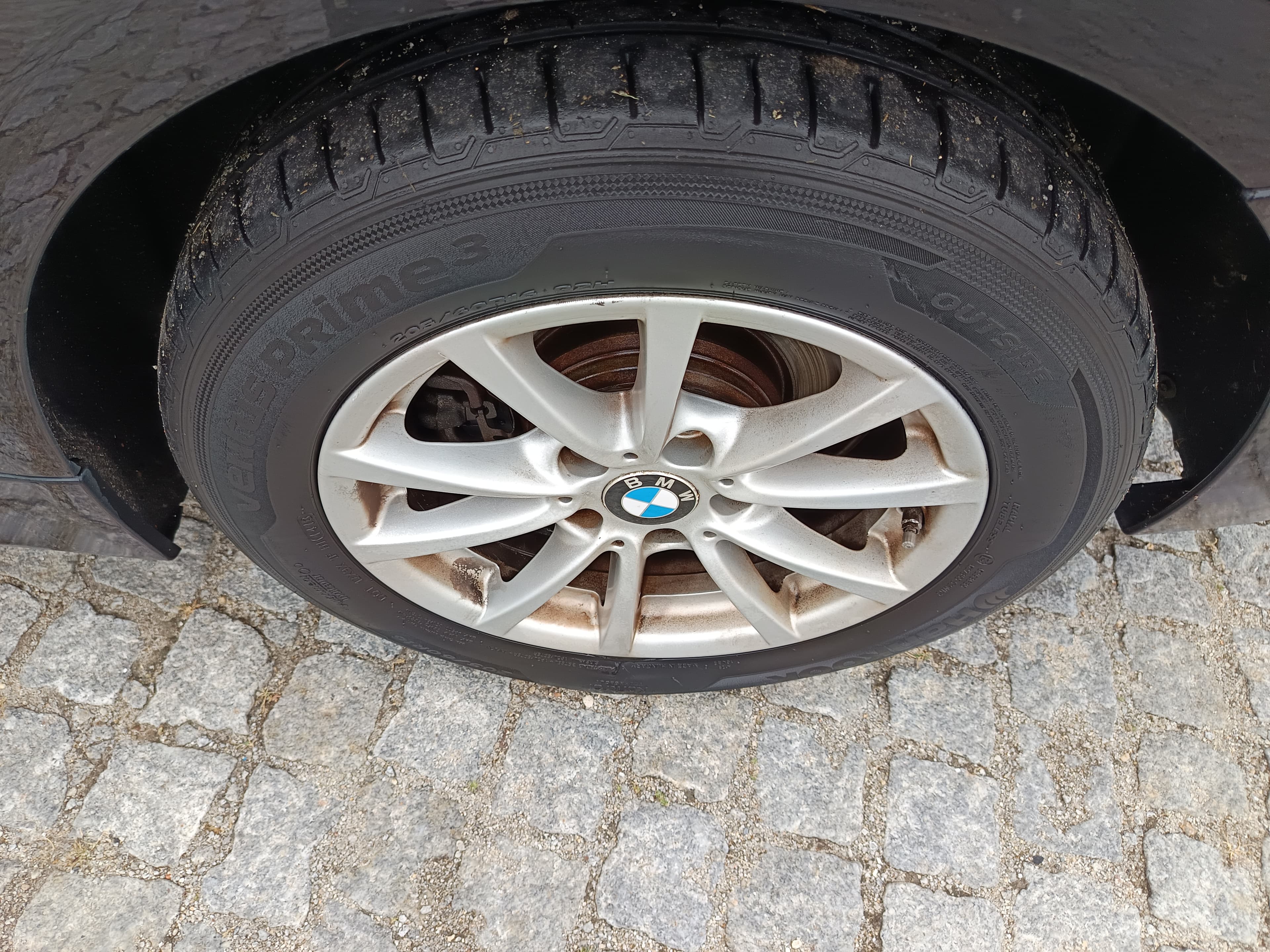 BMW 318d · Ano 2014 — image 12