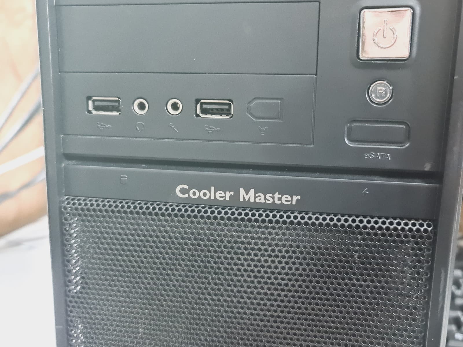 Computador Cooler Master — image 4
