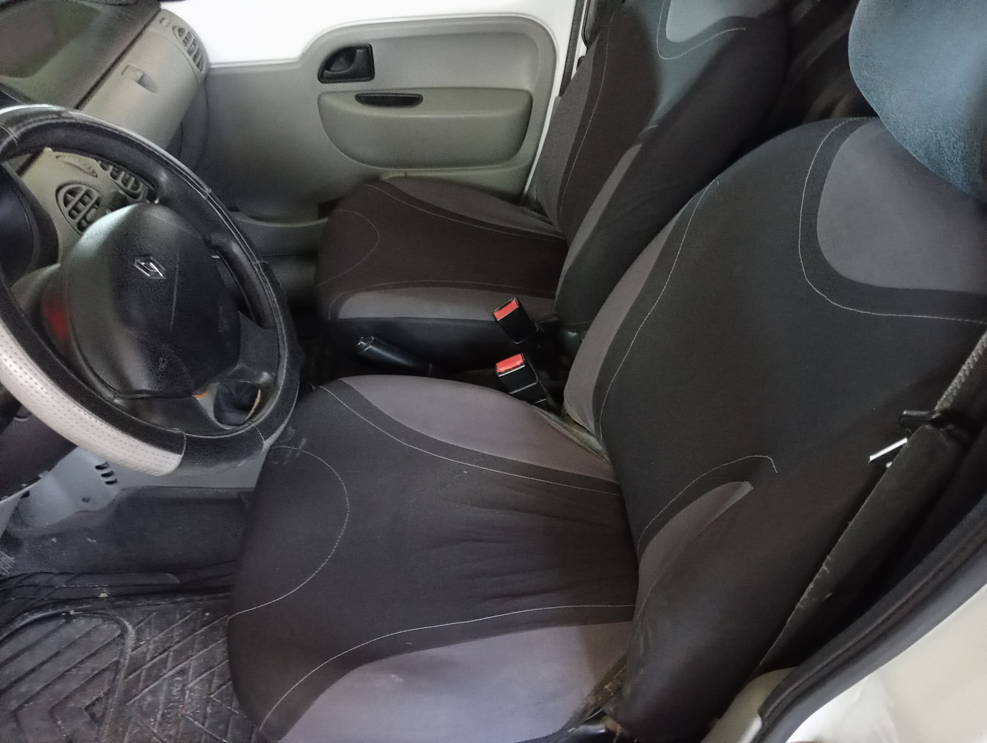 Renault Kangoo · Ano 2008 — image 8