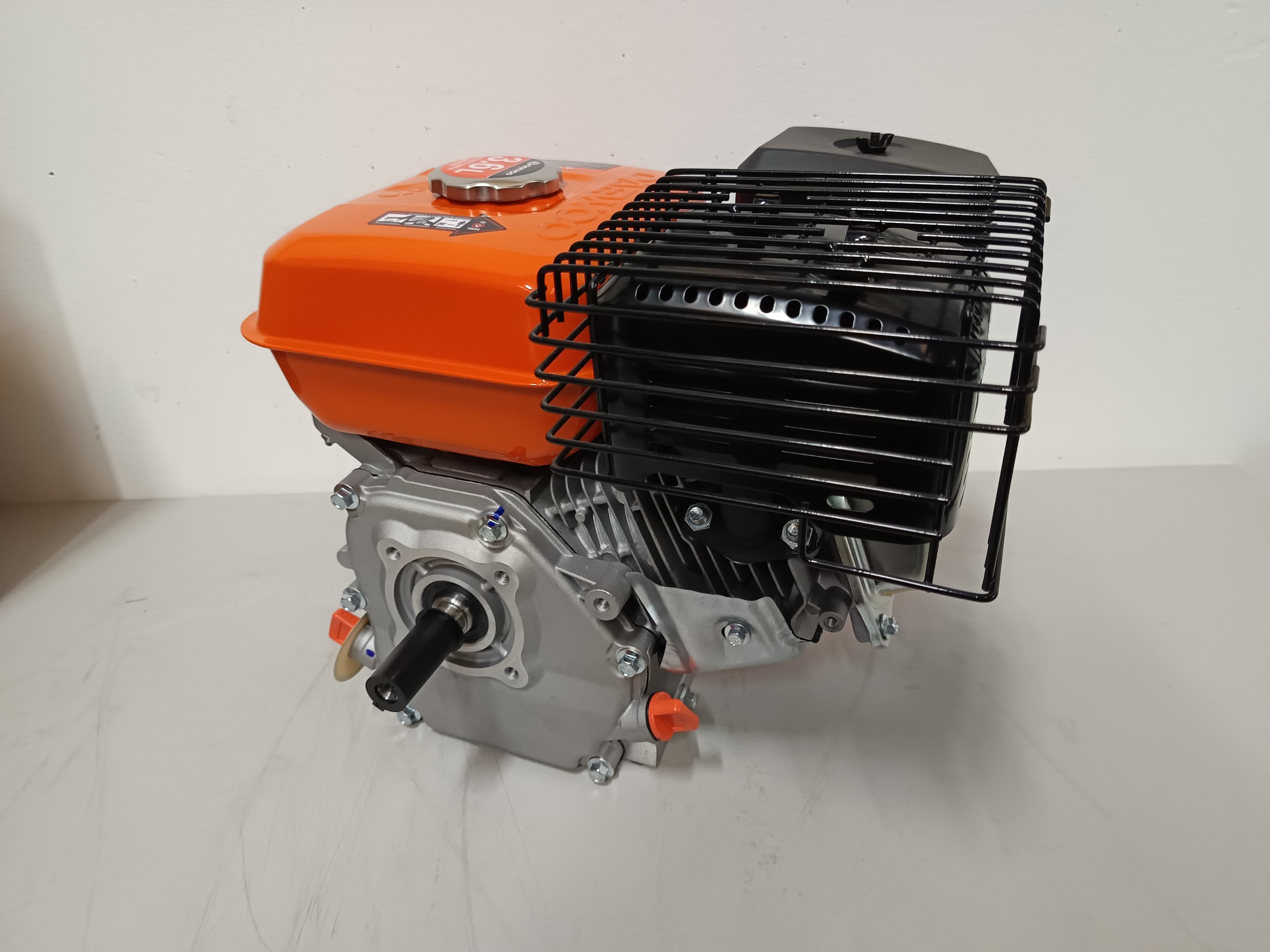 Motor de gasolina Daewoo — imagen 4