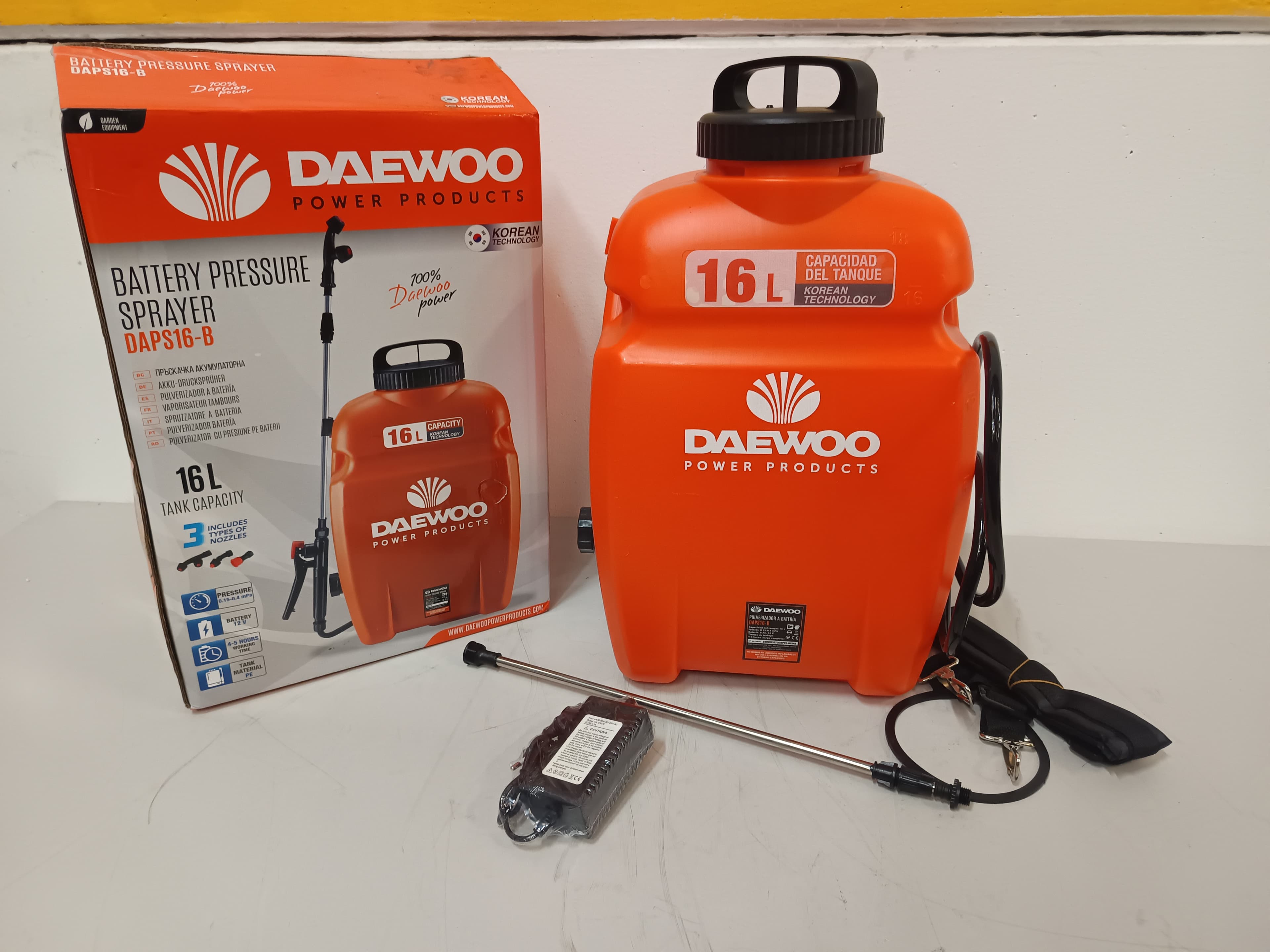 Pulverizador a batería 16 L Daewoo — imagen 2