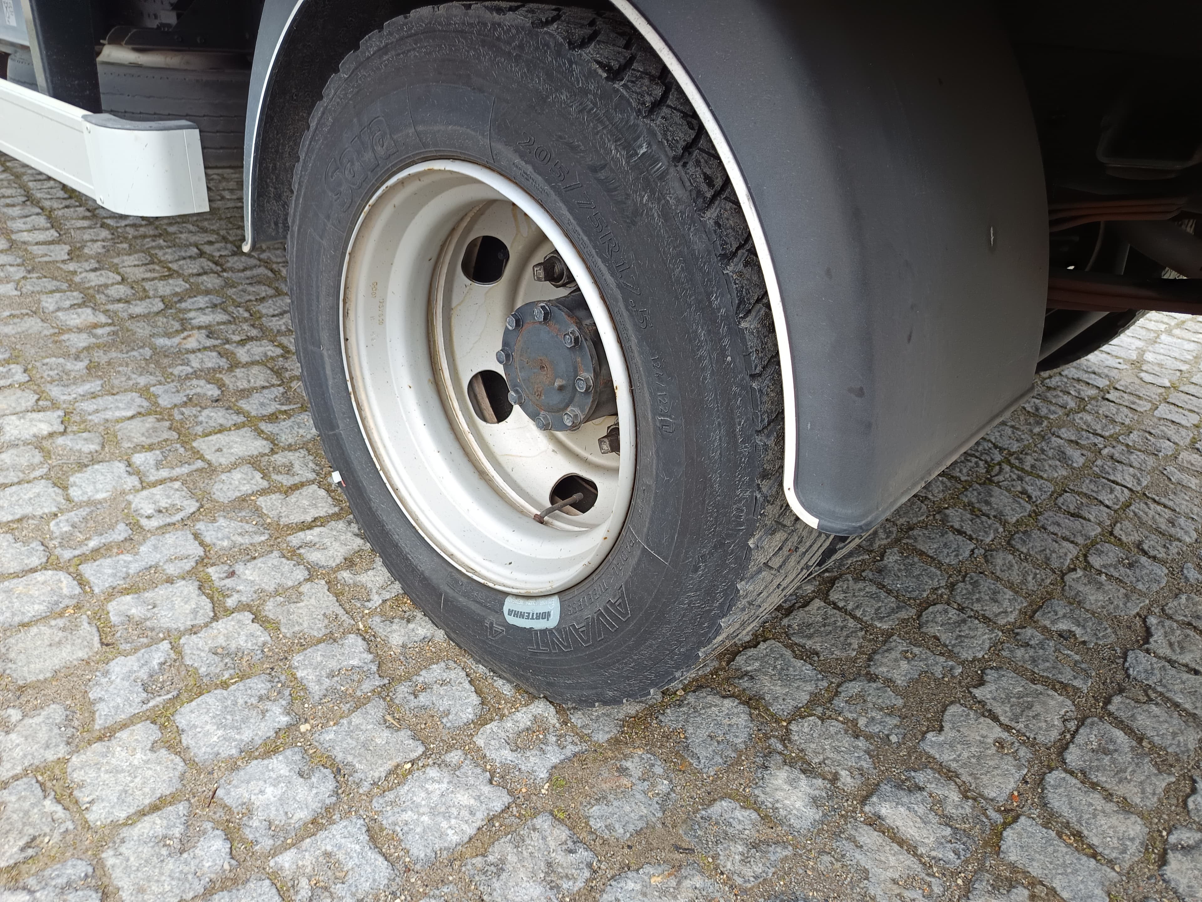 Mitsubishi Canter 7C18 · Ano 2012 — imagen 12