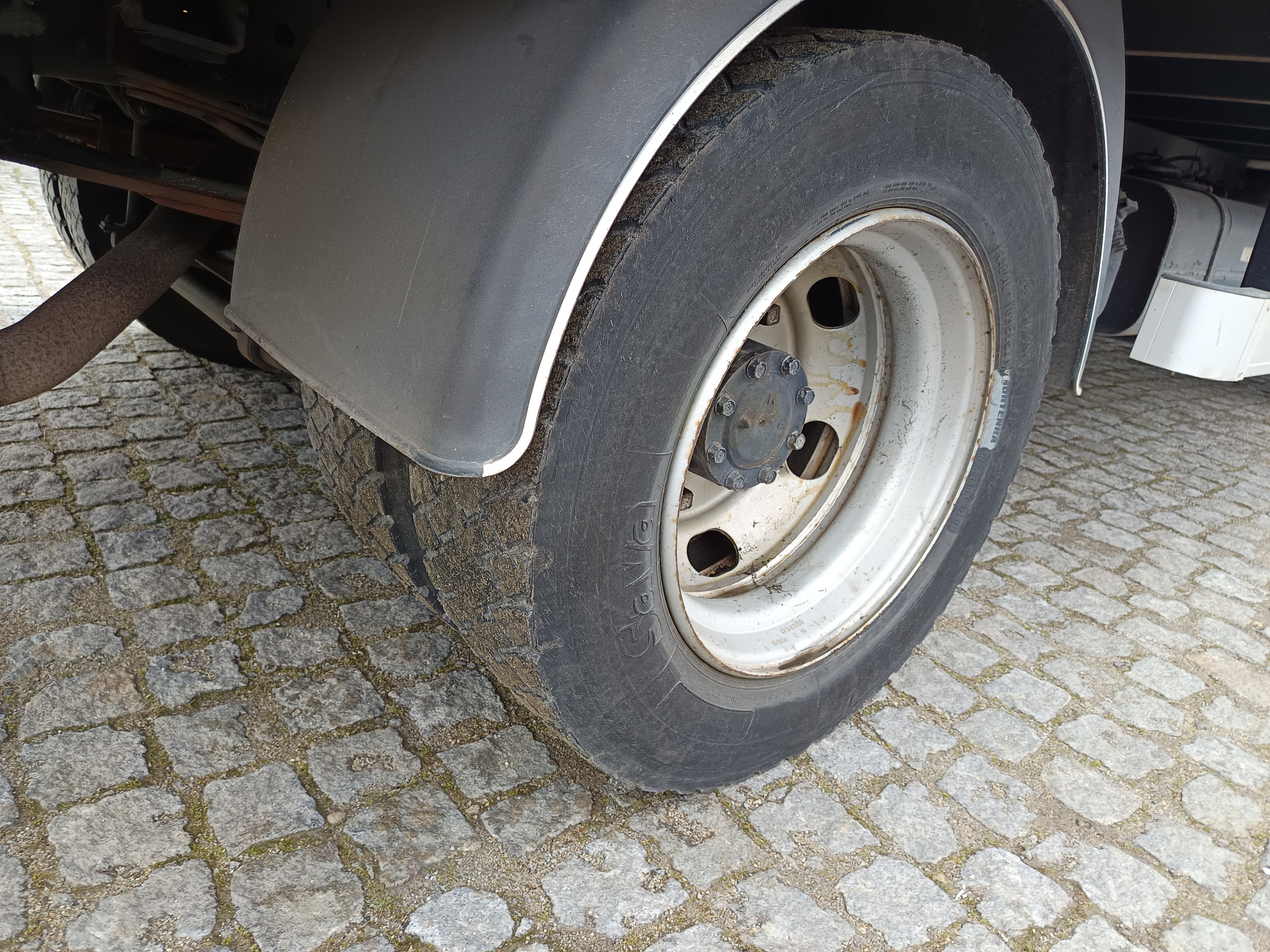 Mitsubishi Canter 7C18 · Ano 2012 — imagen 10
