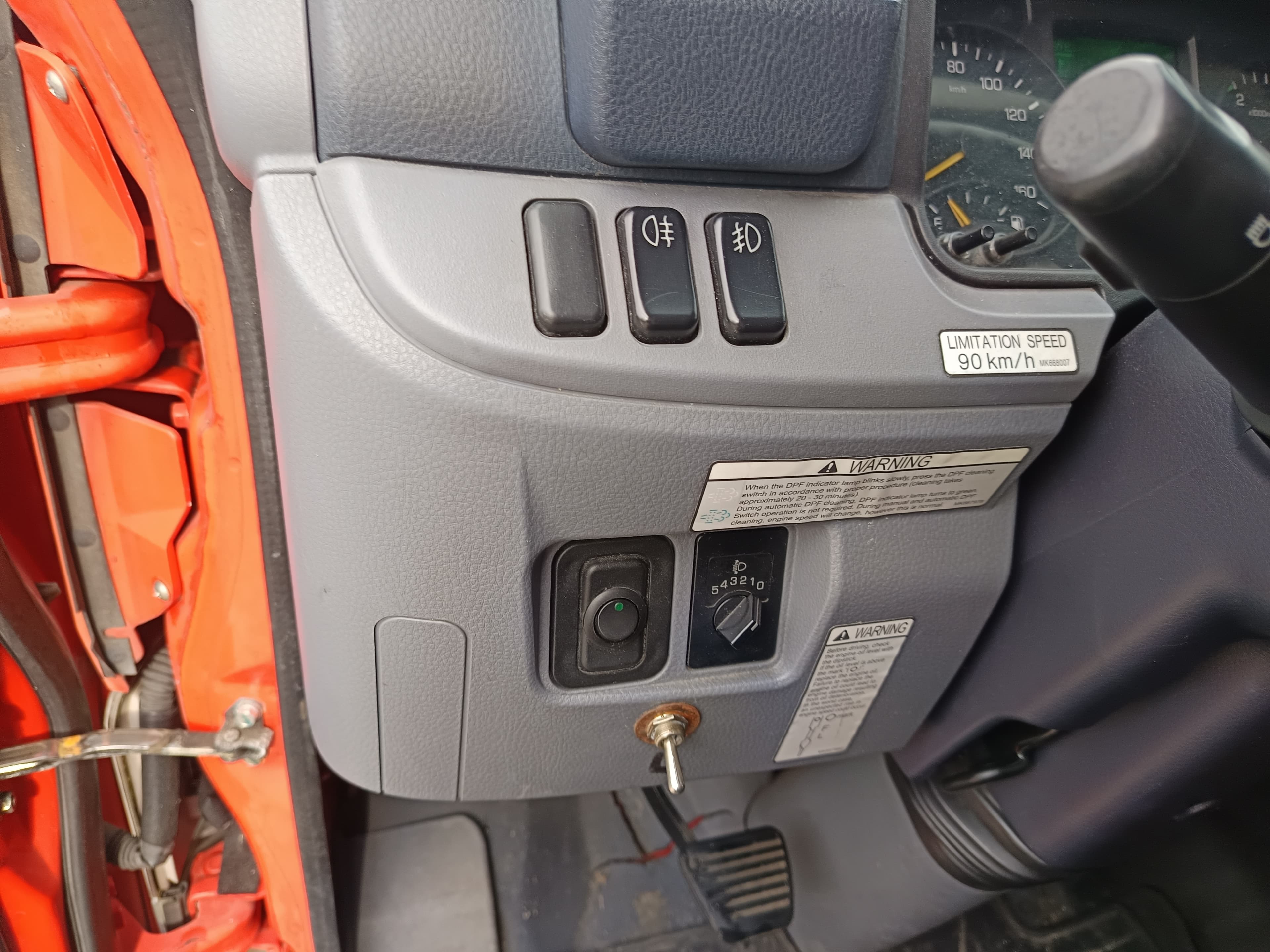 Mitsubishi Canter 7C18 · Ano 2012 — imagen 33
