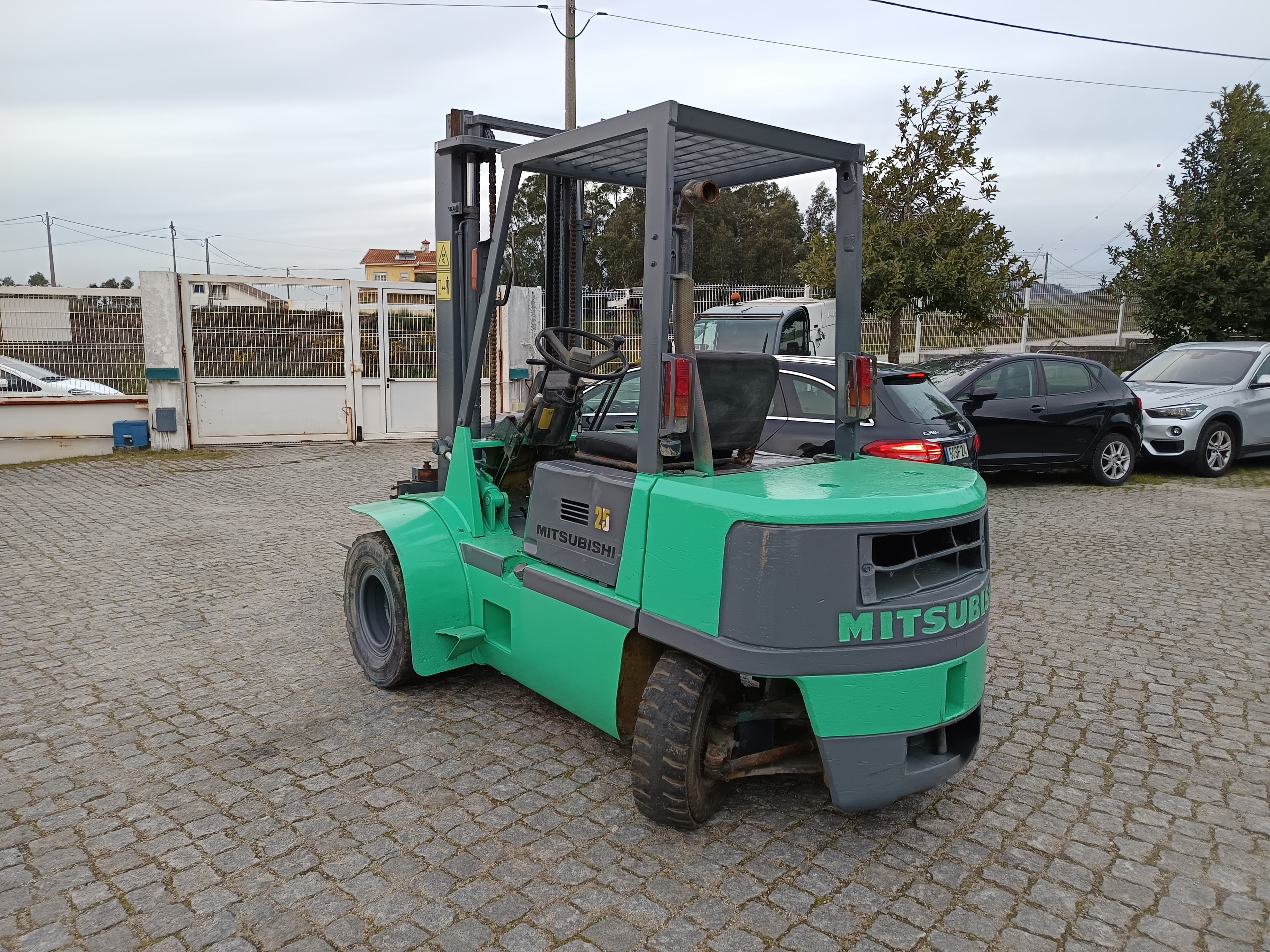 Empilhador Mitsubishi FD25T — imagen 6