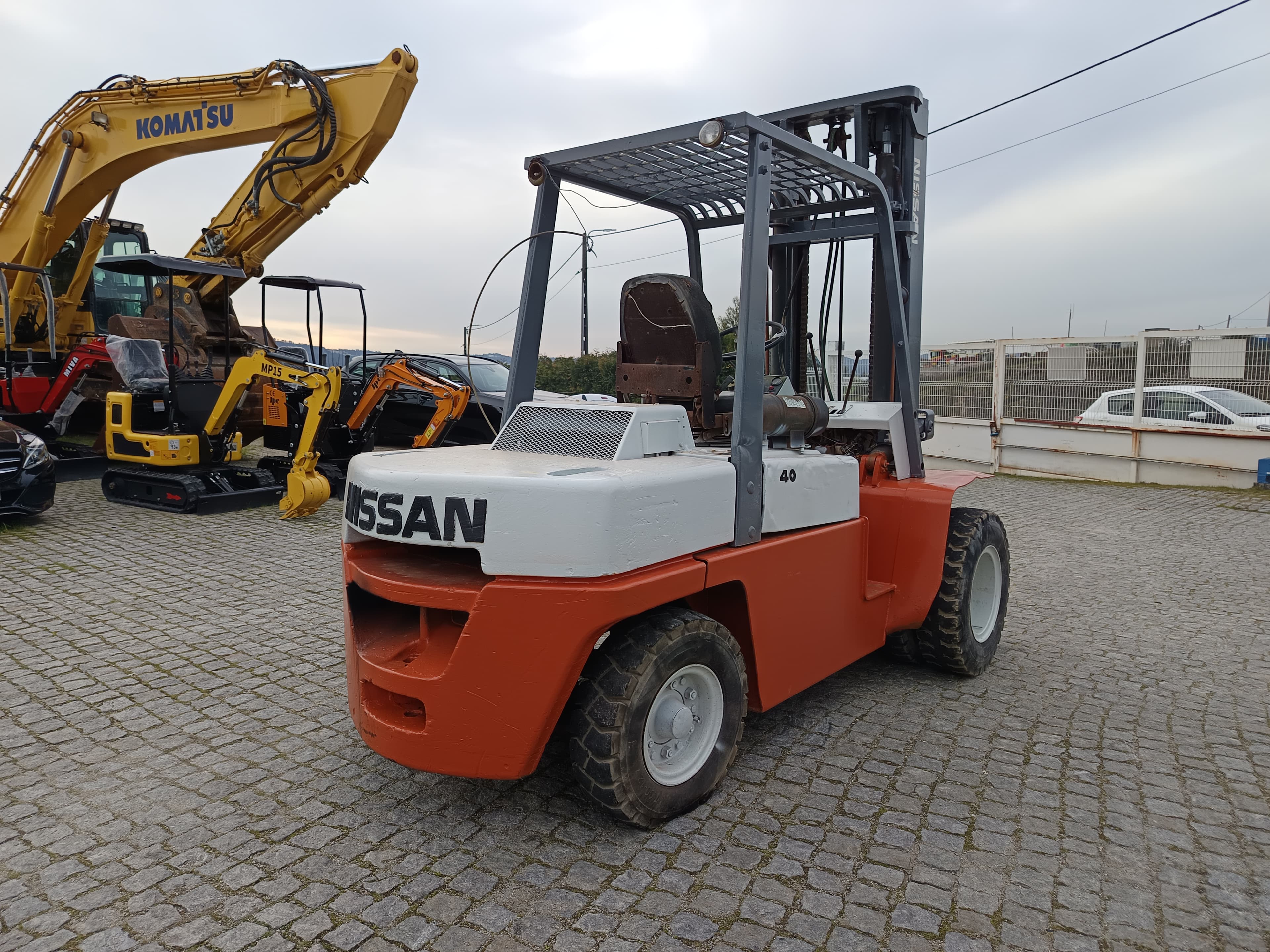 Empilhador Nissan 40 — image 5