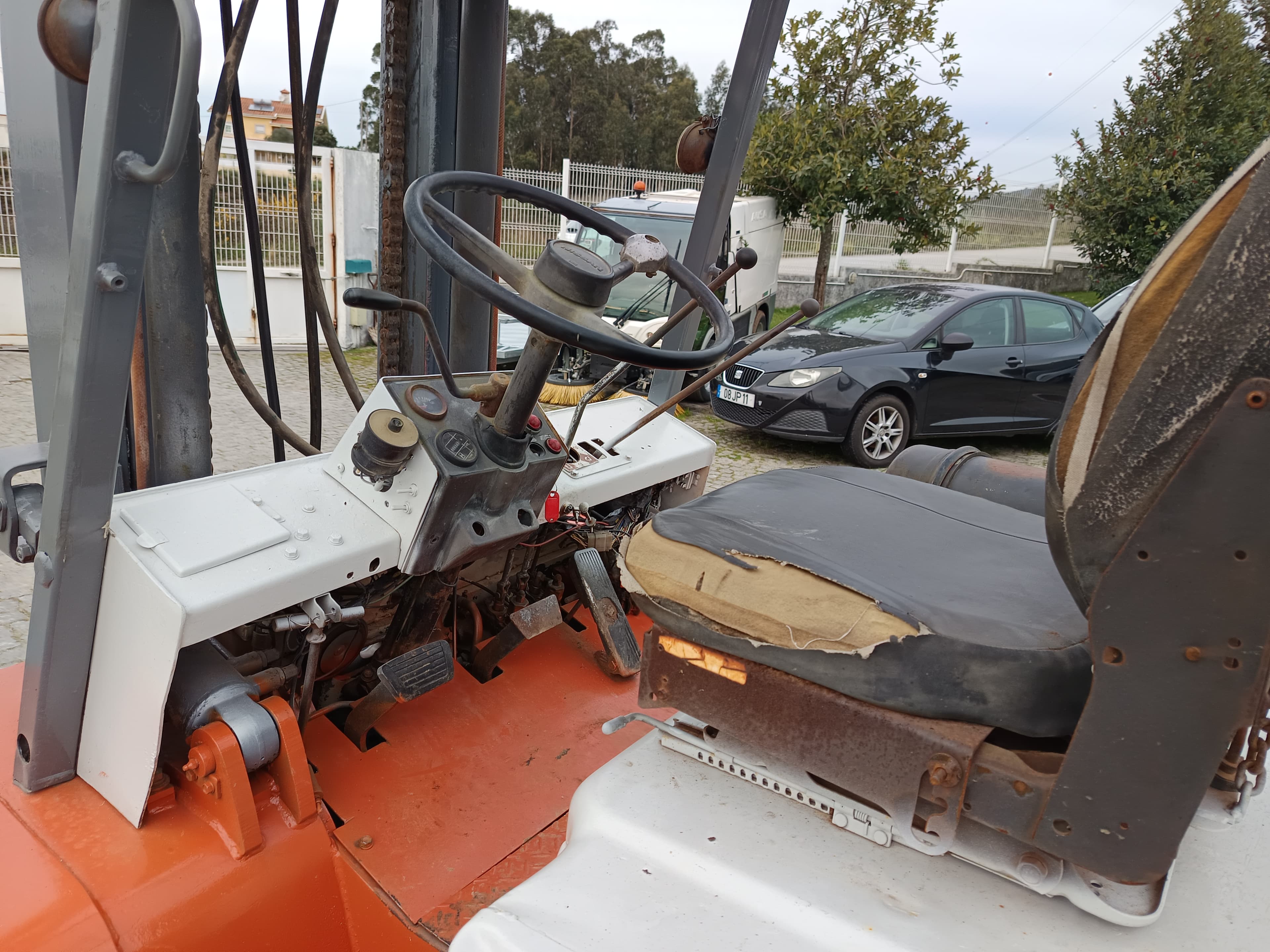 Empilhador Nissan 40 — image 10