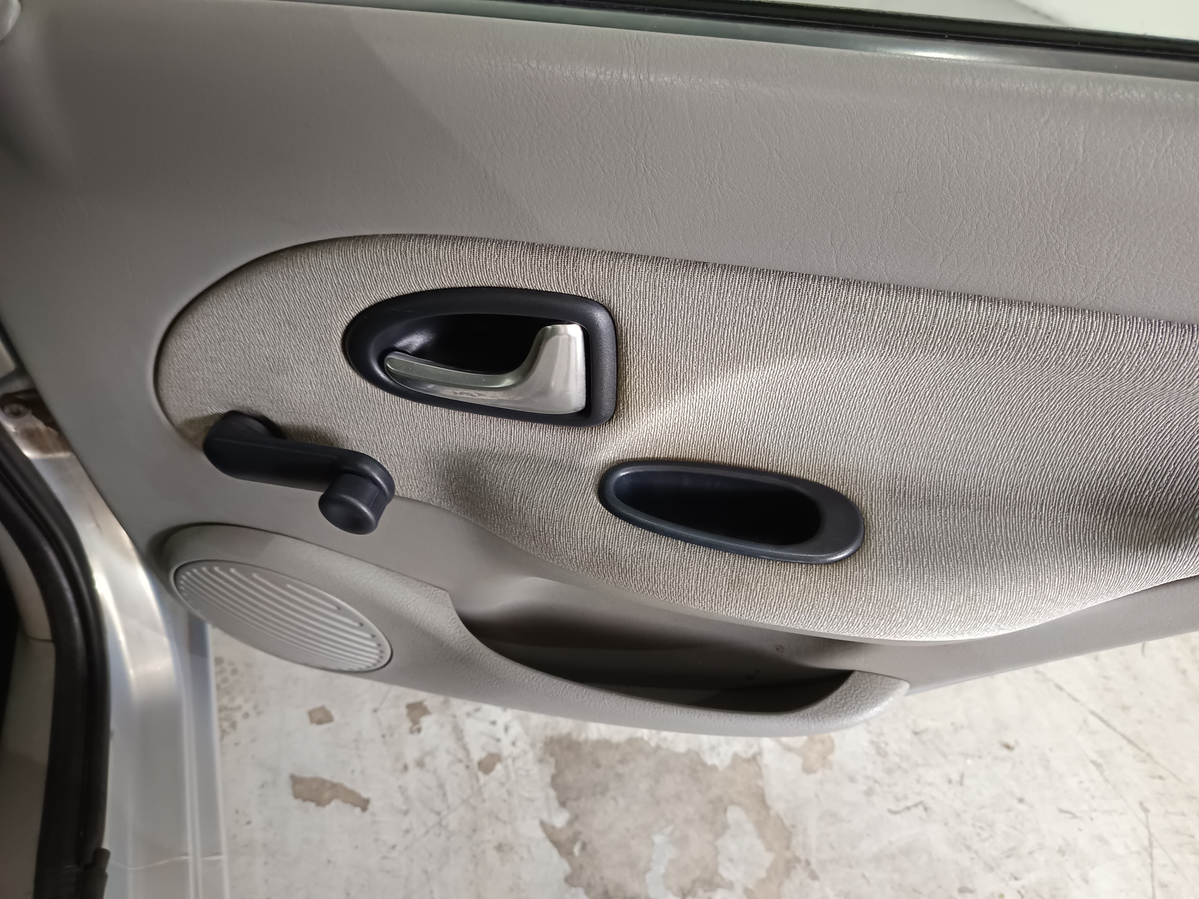 Renault Clio · Ano 2002 — imagen 21