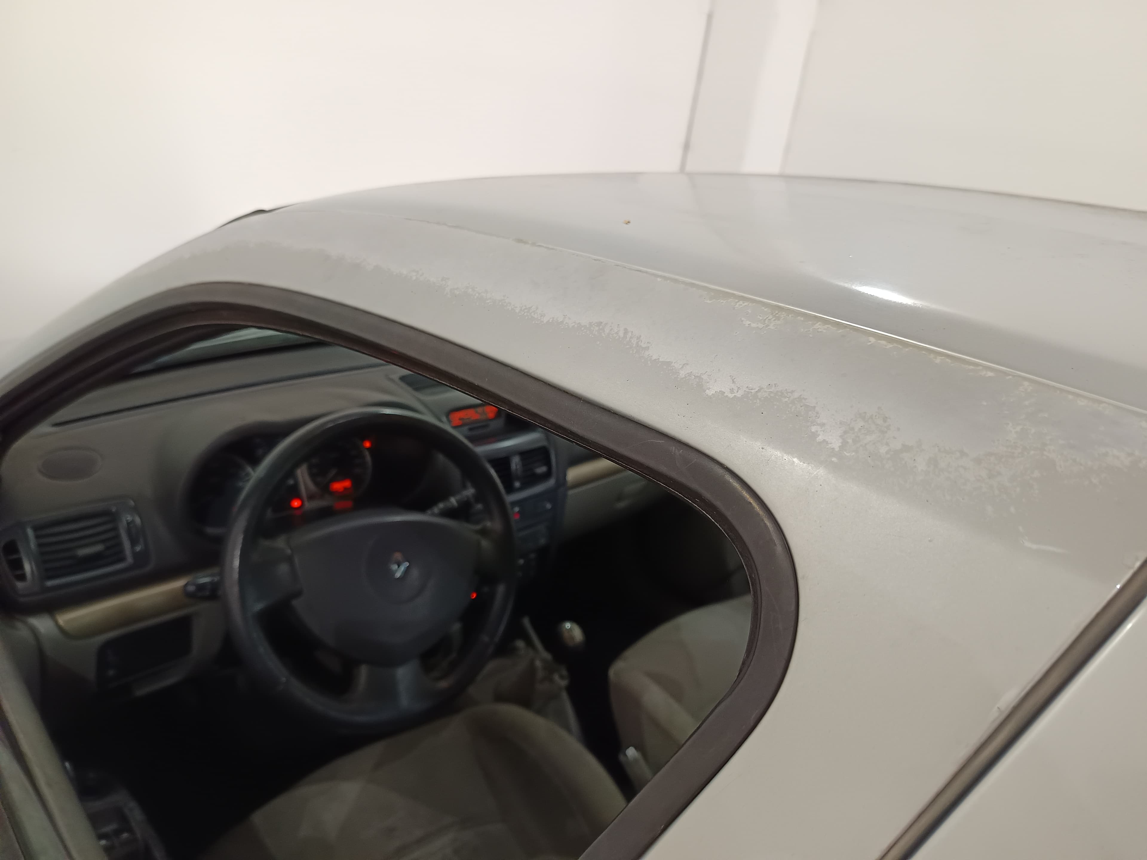 Renault Clio · Ano 2002 — imagen 30